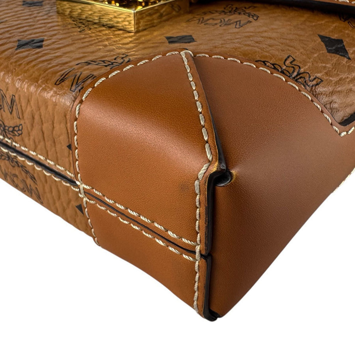 Mcm Brown Leather Shoulder Bag (Pre-Owned)