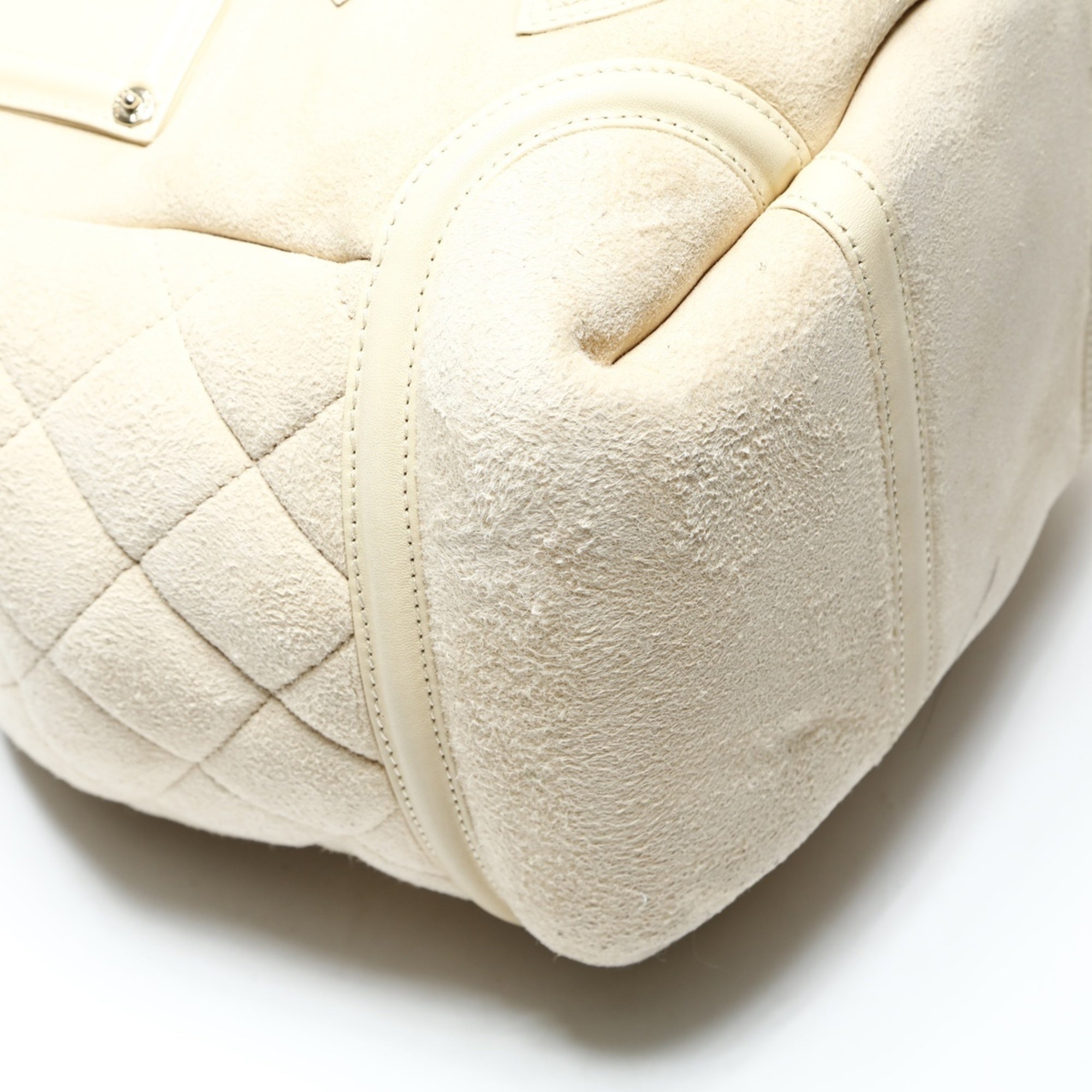 Chanel Beige Handbag (Pre-Owned)