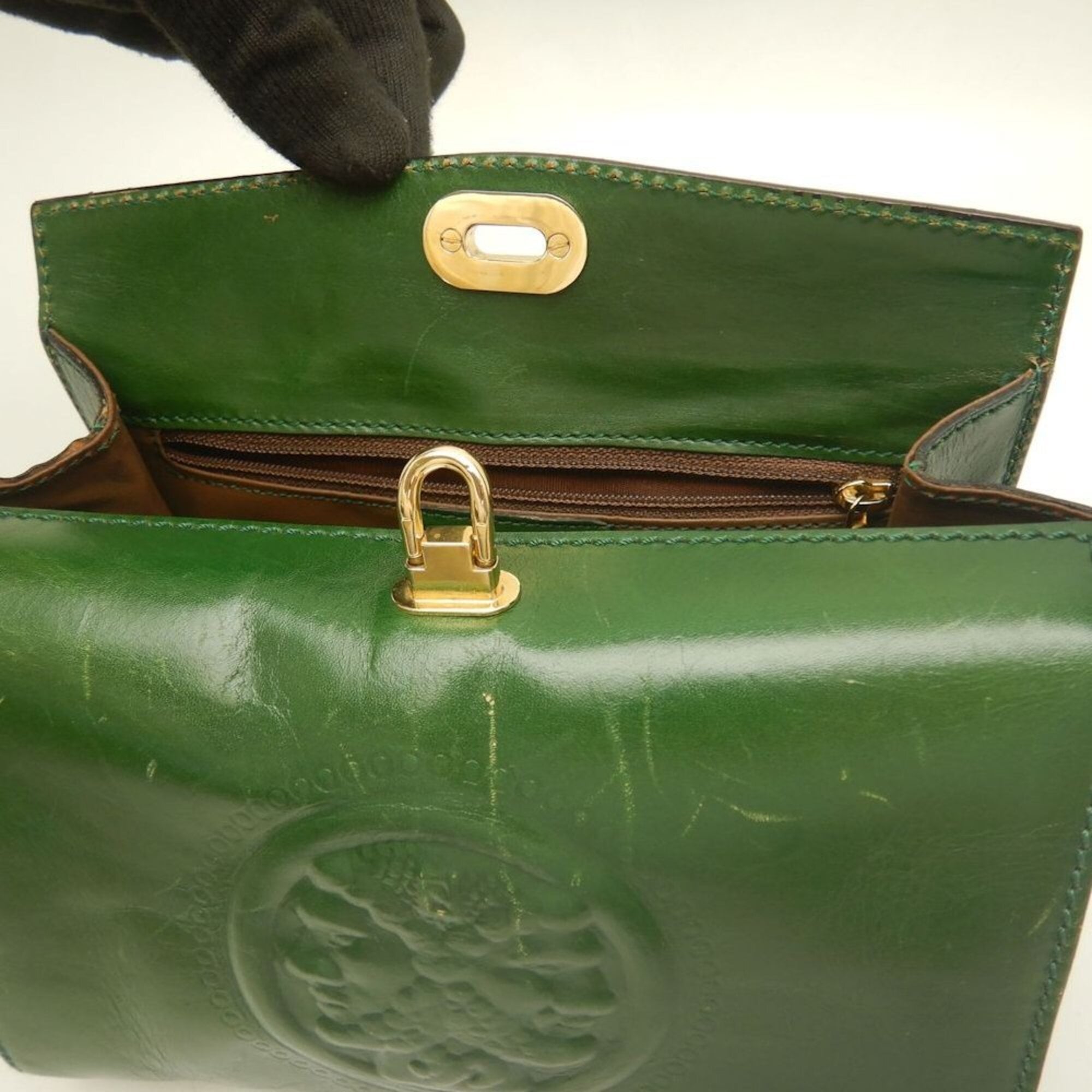 Fendi Green Leather Handbag (Pre-Owned)