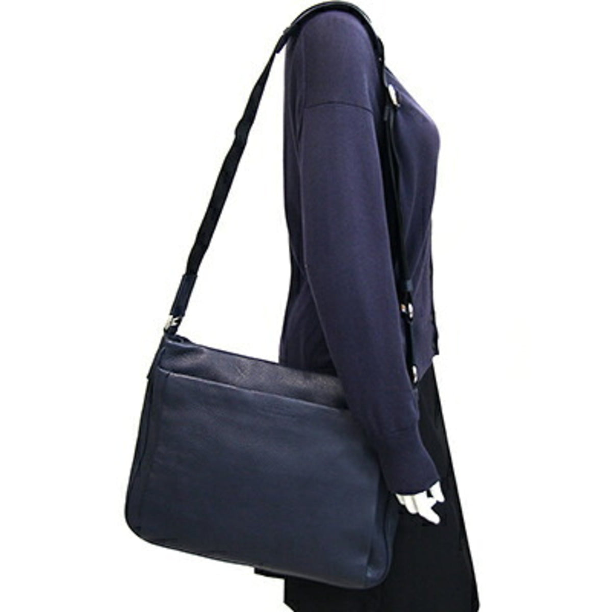 Bally Navy Leather Shoulder Bag (Pre-Owned)