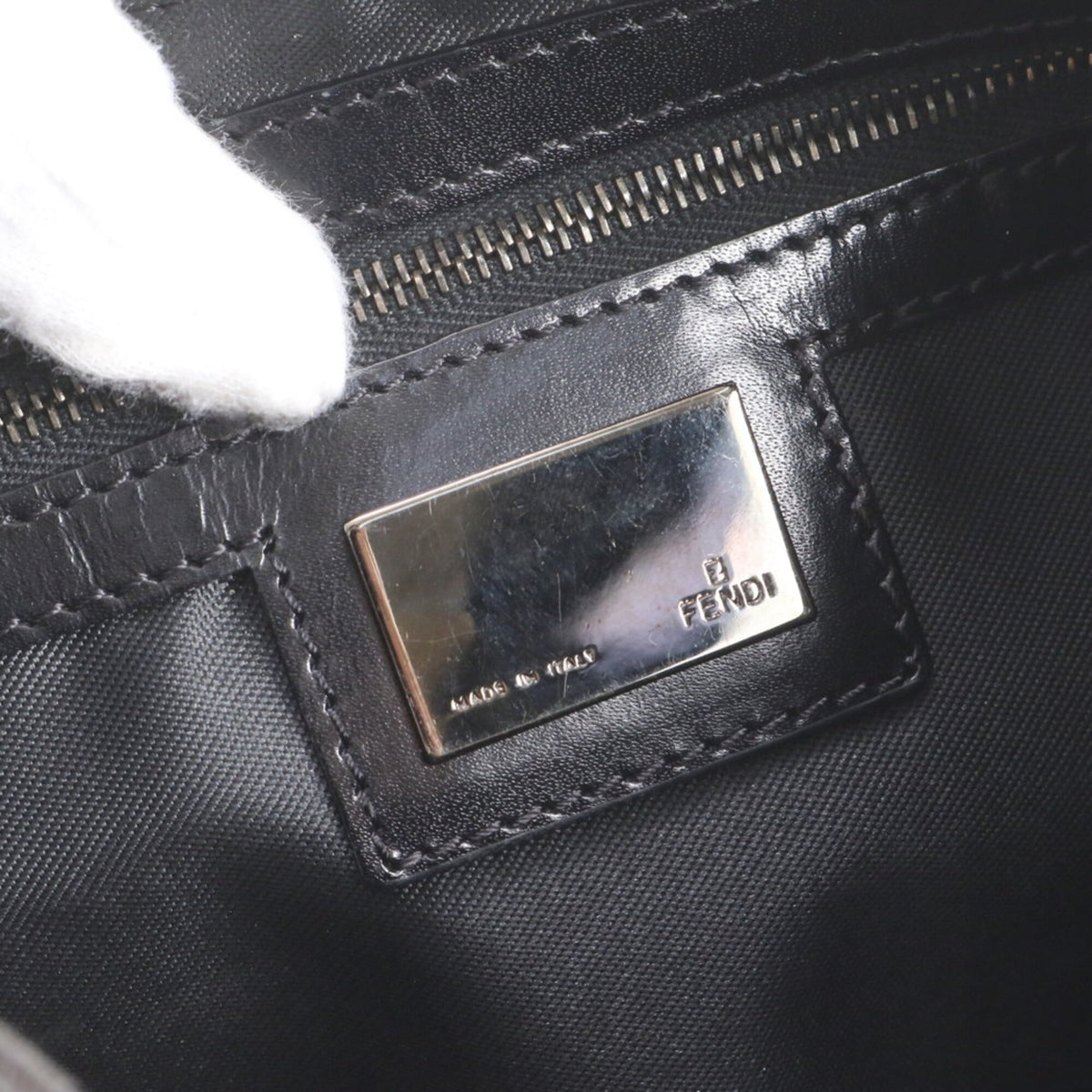 Fendi Black Brown Leather Canvas Shoulder Bag (Pre-Owned)