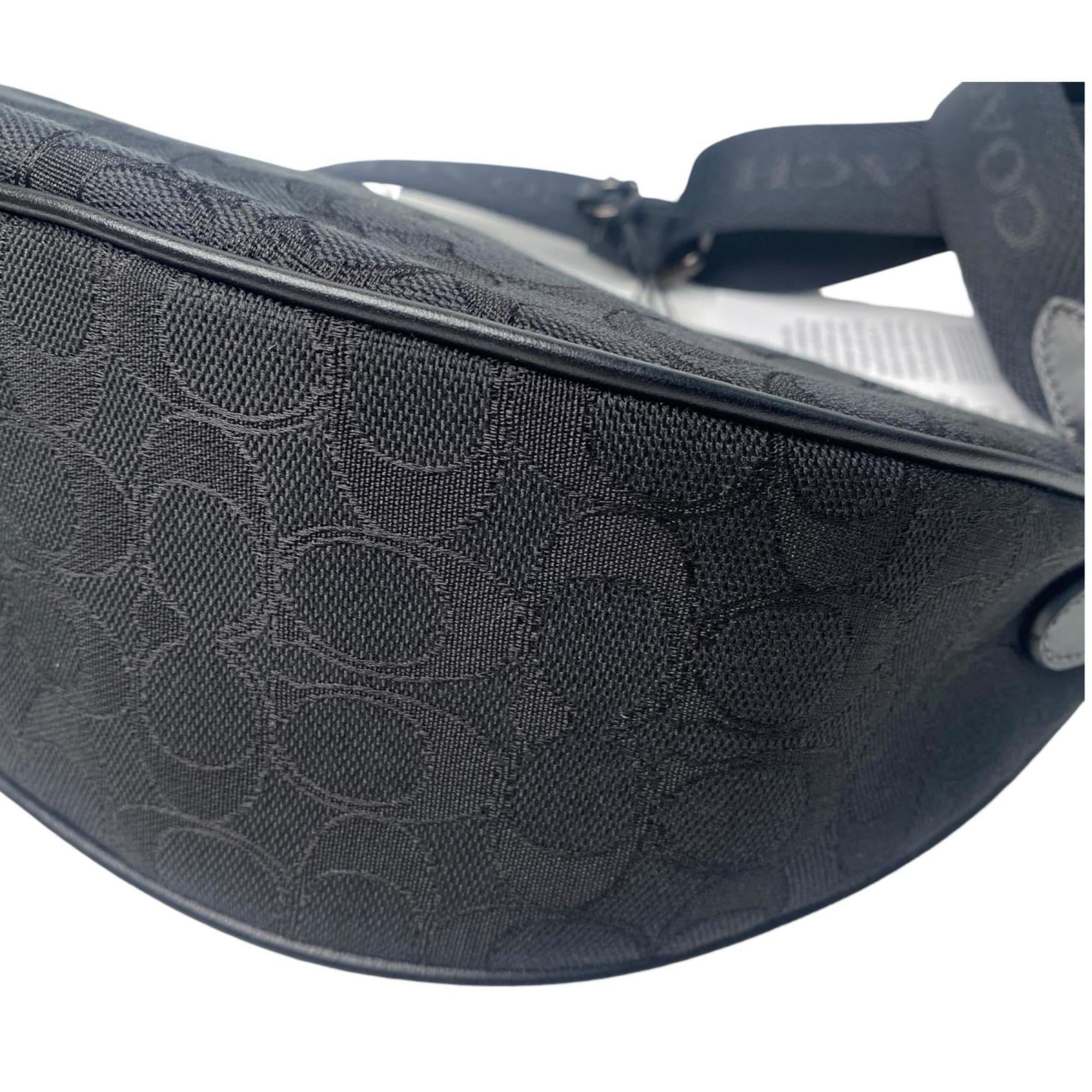 Coach Black Canvas Shoulder Bag (Pre-Owned)