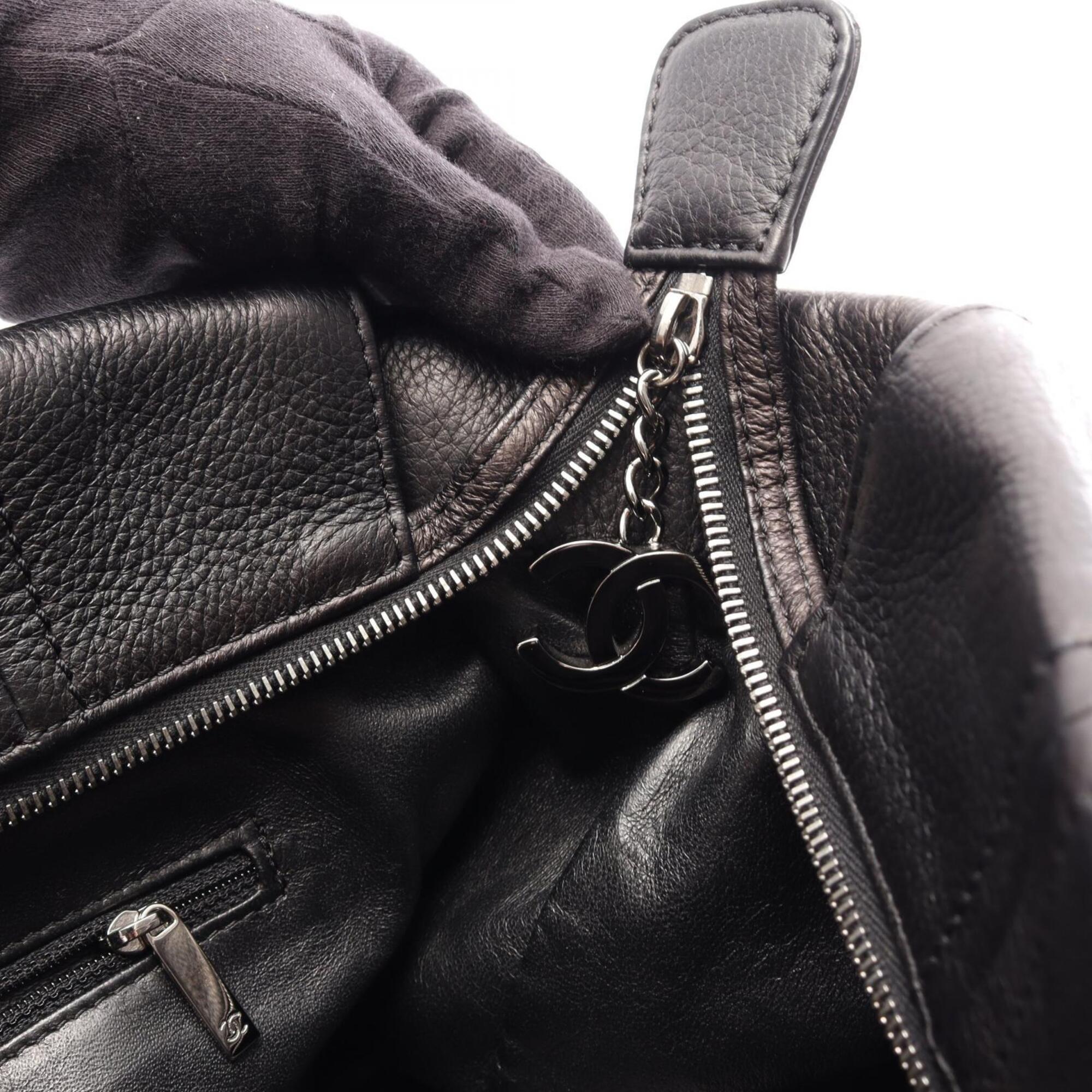 Chanel Black Leather Handbag Tote Bag (Pre-Owned)