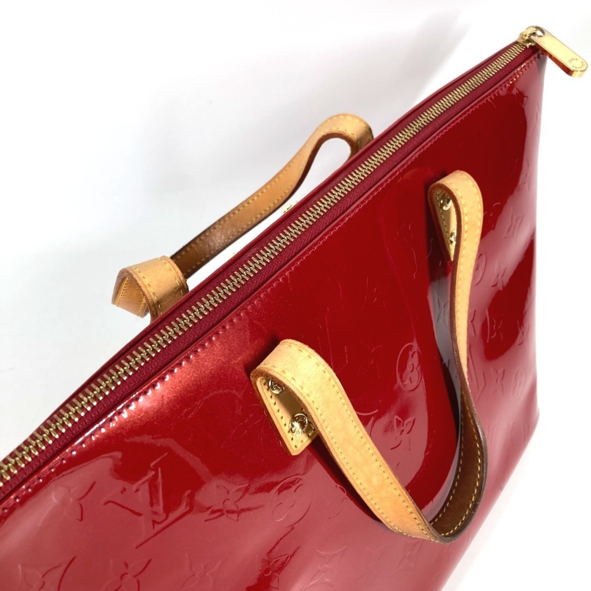 Louis Vuitton Pomme D'amour Red Color Monogram Vernis Canvas Shoulder Bag Tote Bag (Pre-Owned)