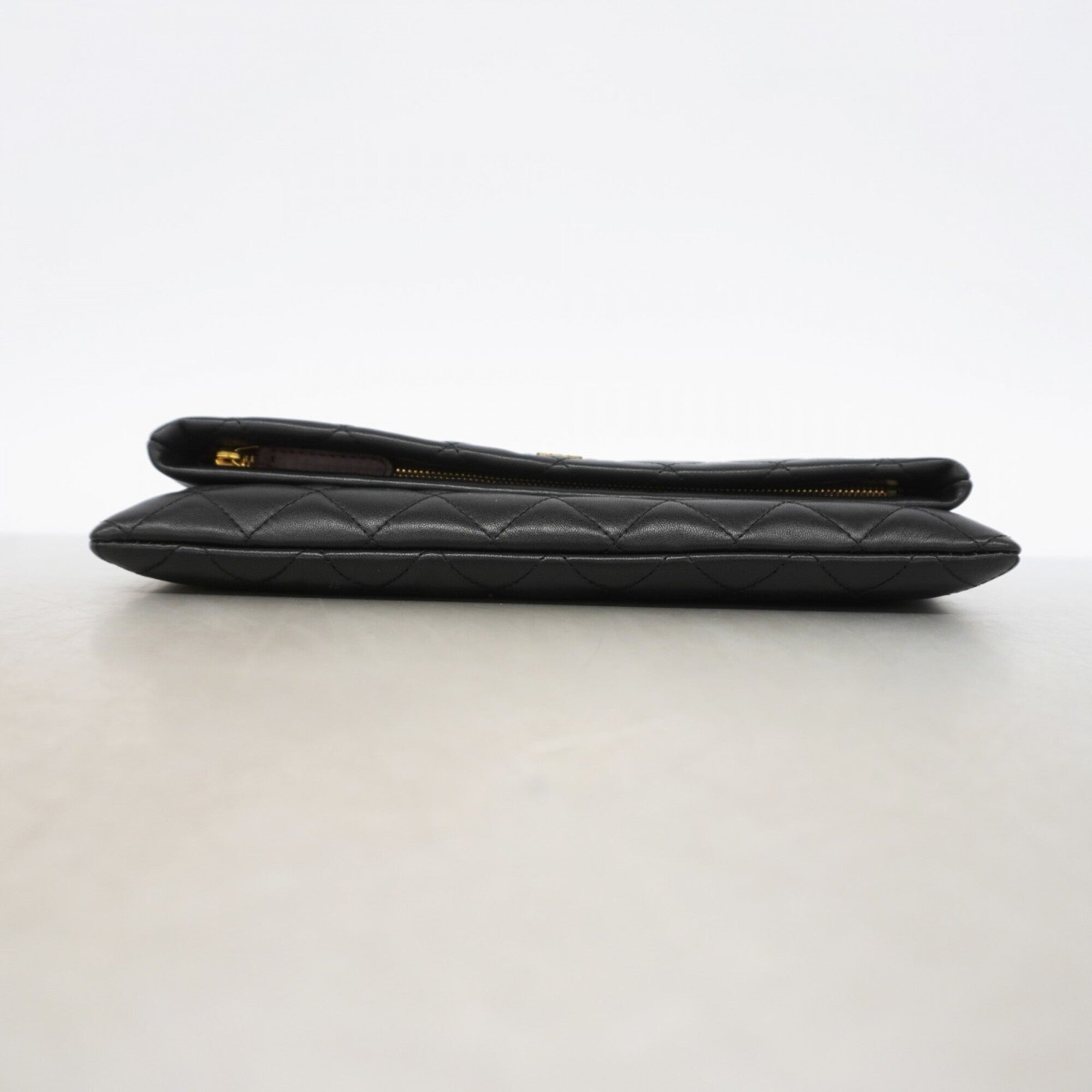 Chanel Black Leather Clutch Bag (Pre-Owned)