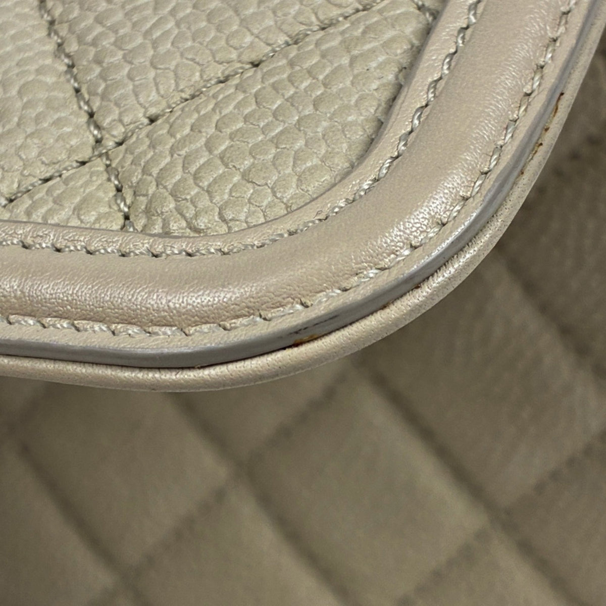 Chanel Matelasse Light Beige Grained Calfskin Shoulder Bag (Pre-Owned)
