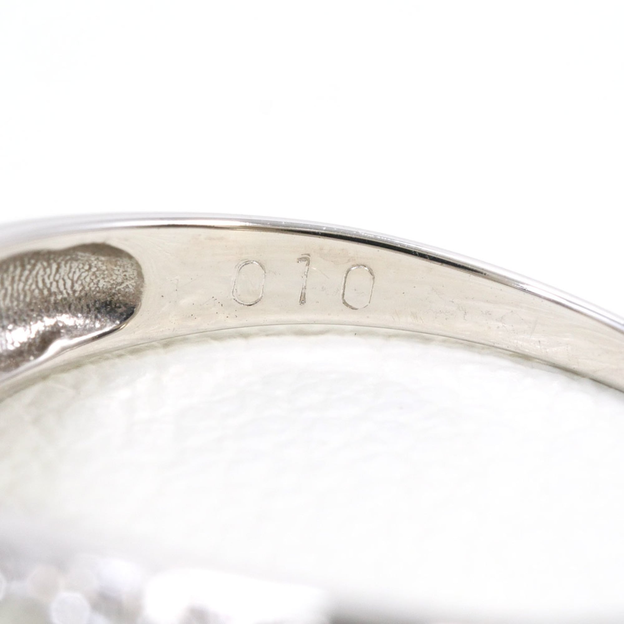 Unbranded White Gold White Gold (18K) Band Ring (Pre-Owned)