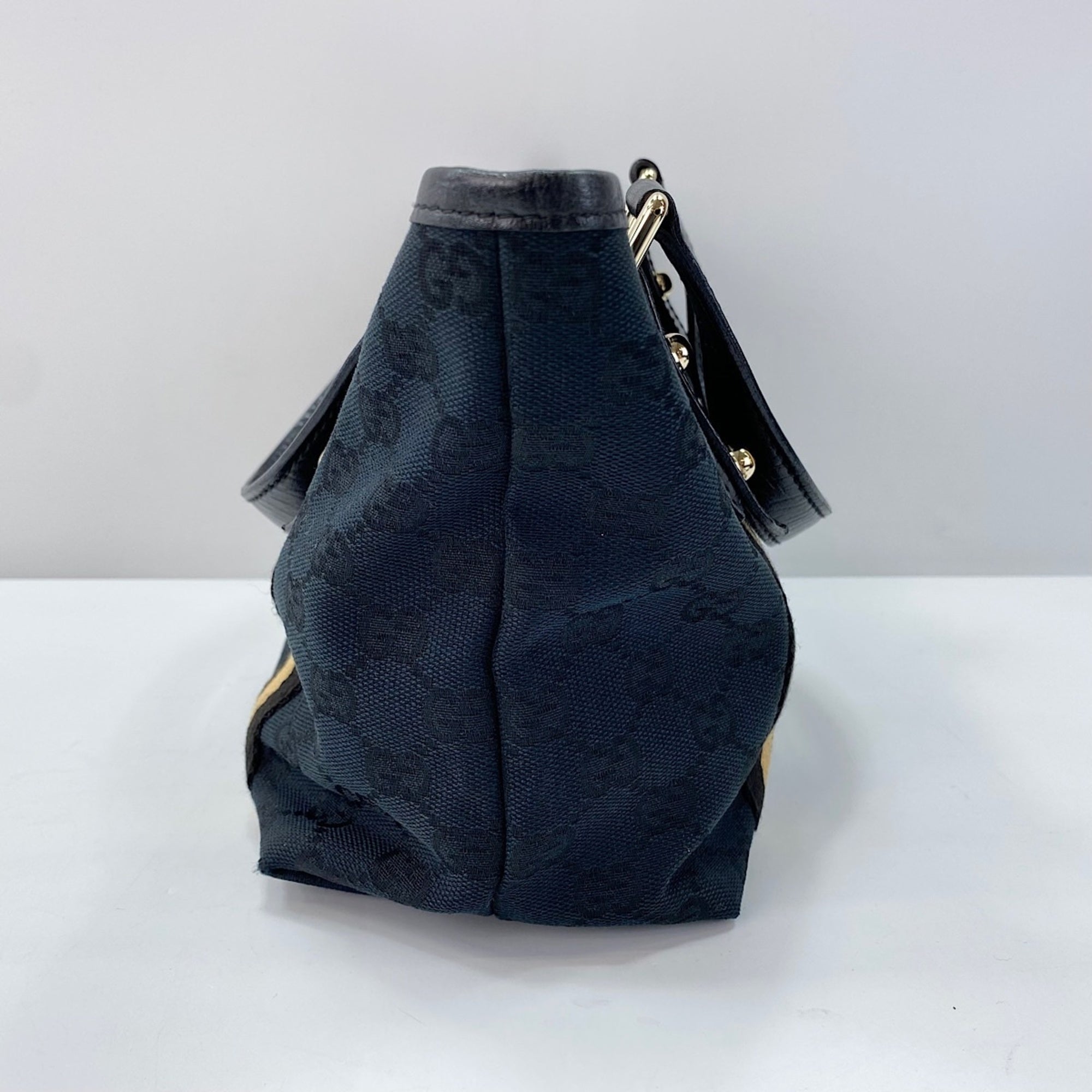 Gucci Black Handbag (Pre-Owned)