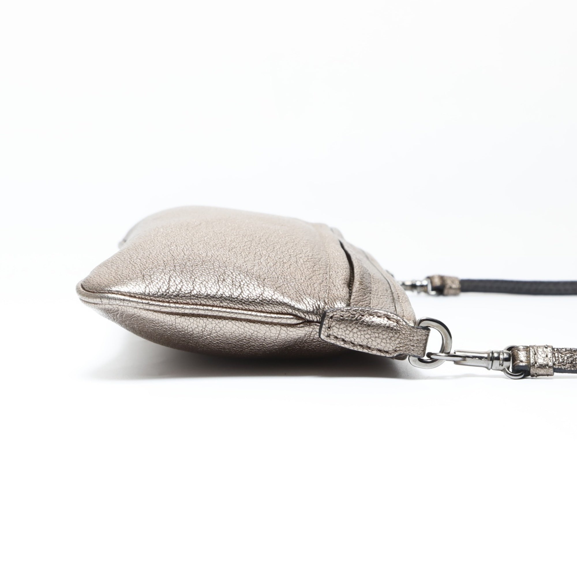 Loewe Gold Leather Shoulder Bag (Pre-Owned)
