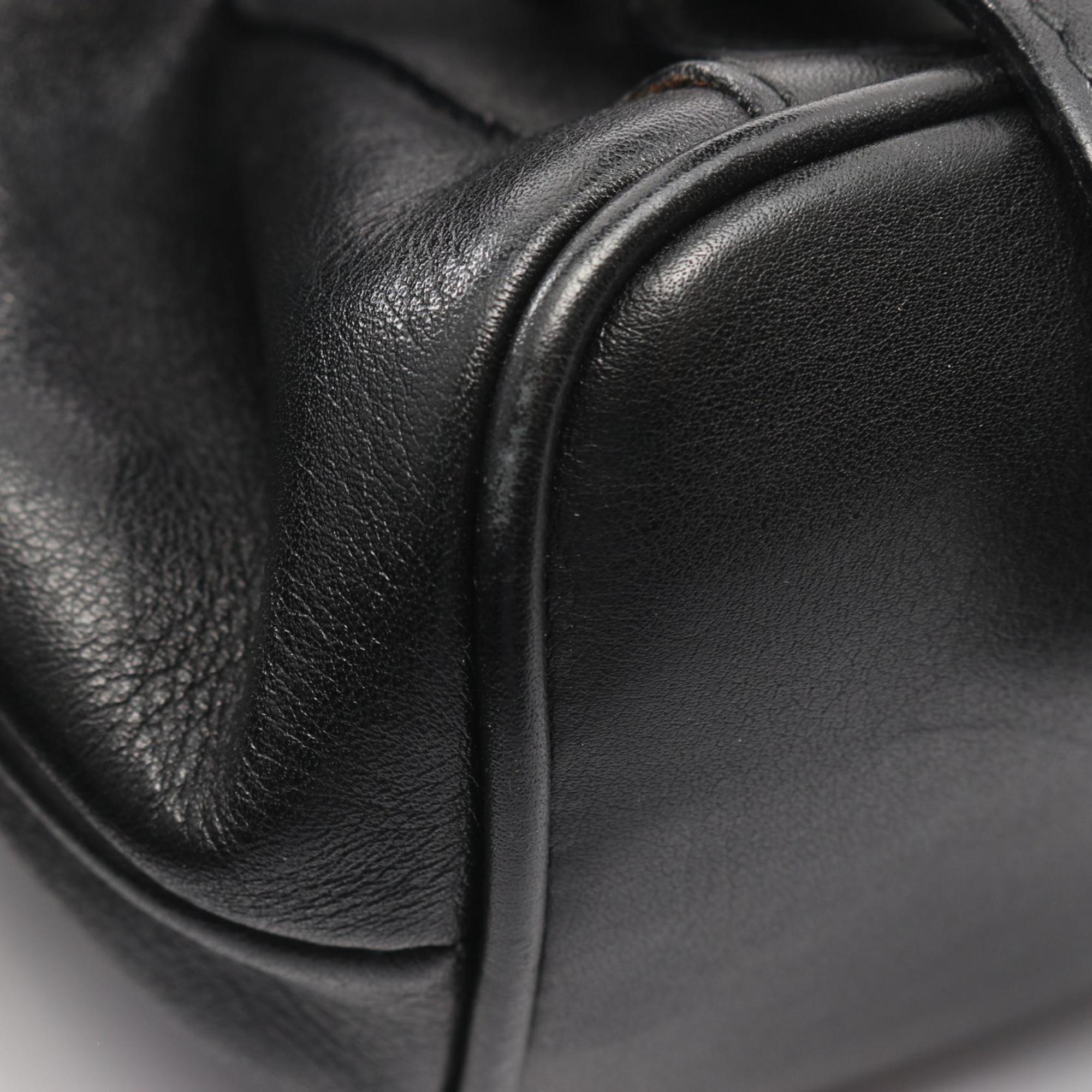 Gucci Black Leather Backpack (Pre-Owned)