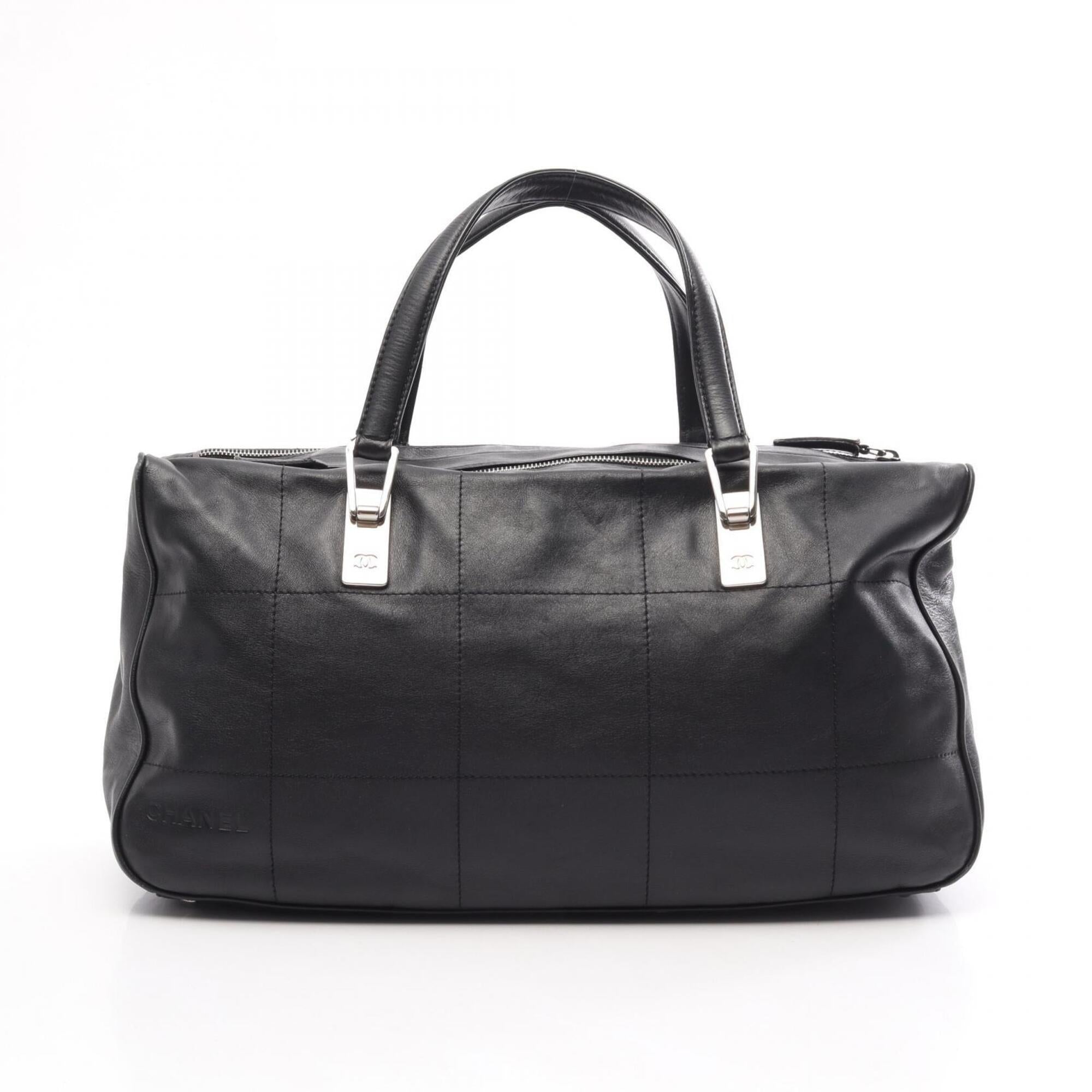 Chanel Black Leather Handbag (Pre-Owned)