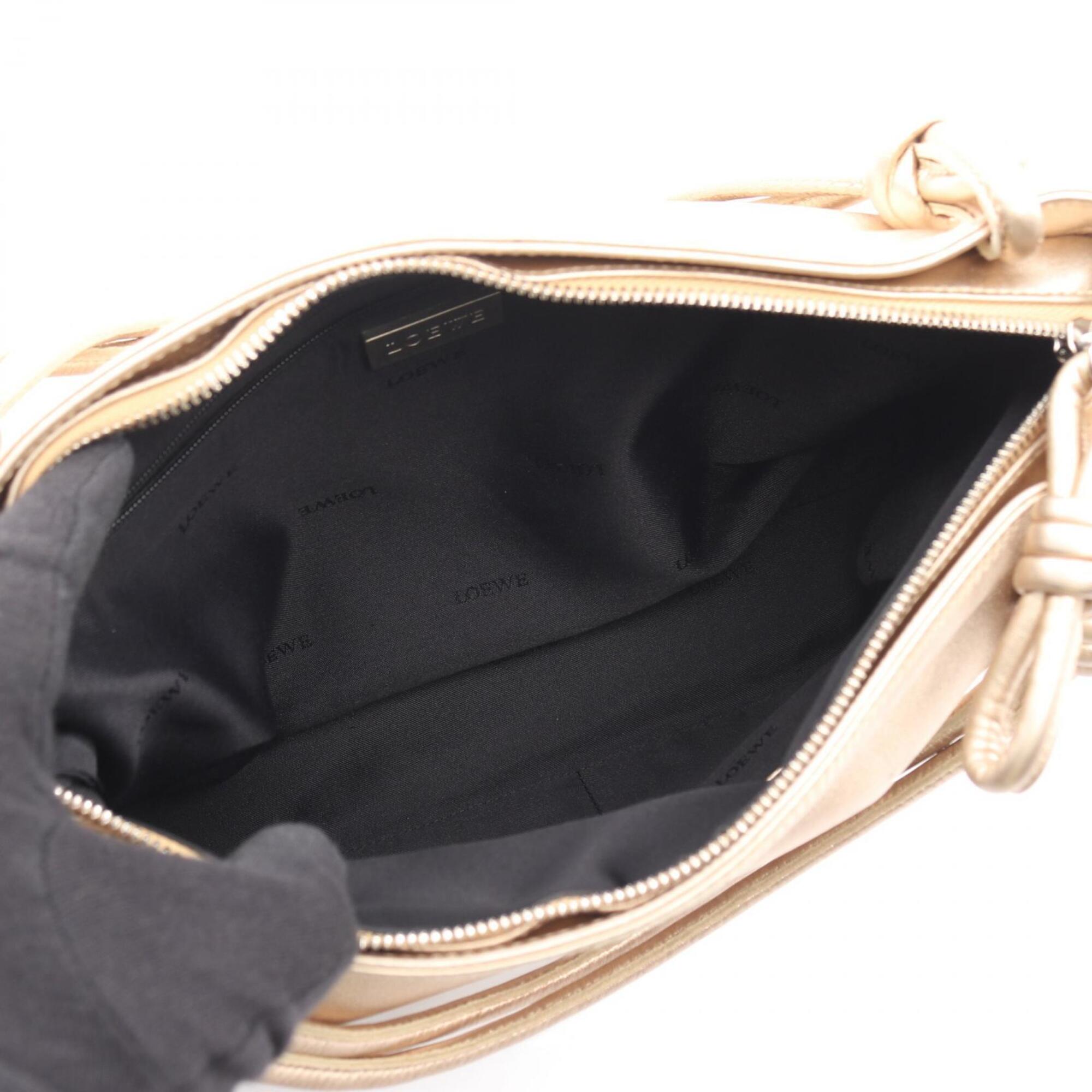 Loewe Gold Leather Handbag (Pre-Owned)