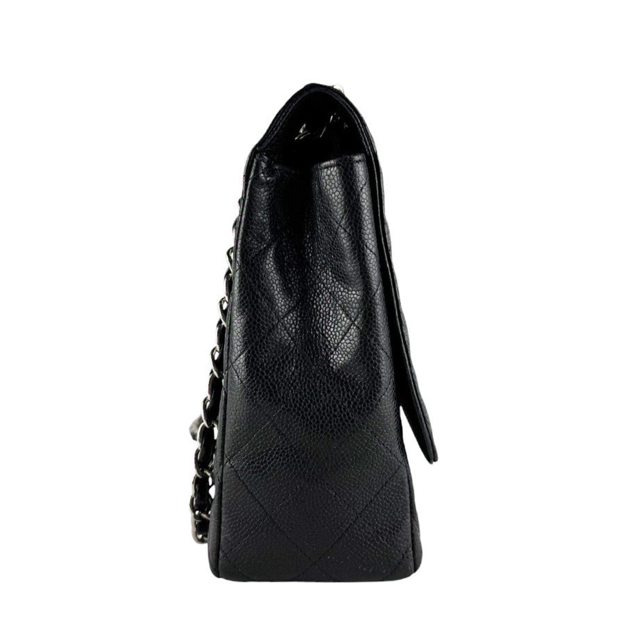 Chanel Black Grained Calfskin Shoulder Bag (Pre-Owned)