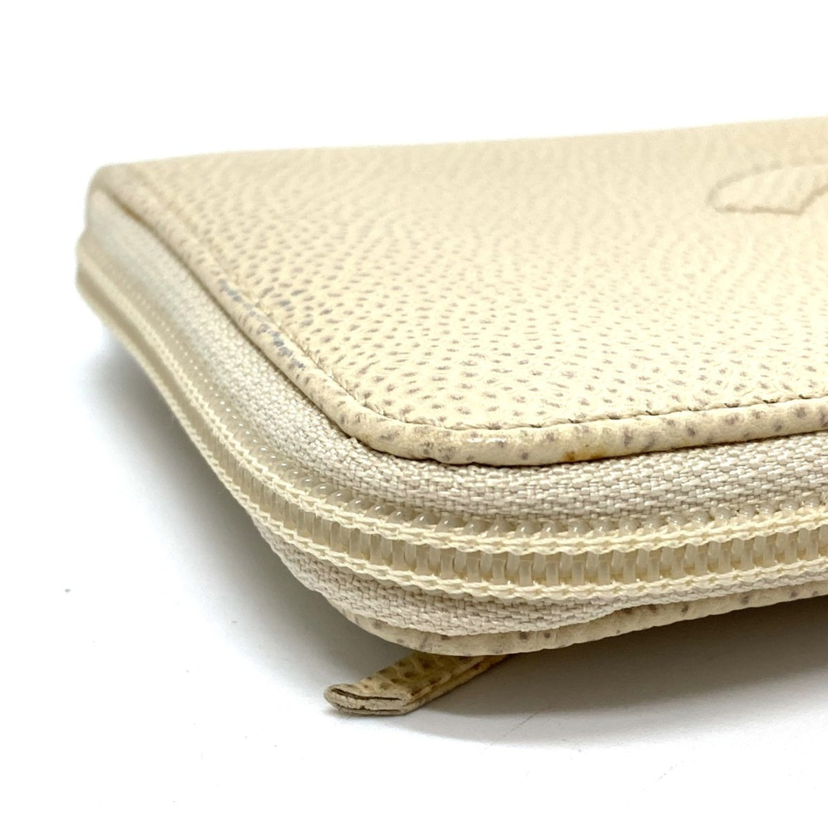 Chanel Beige Leather Long Wallet (Bi-Fold) (Pre-Owned)