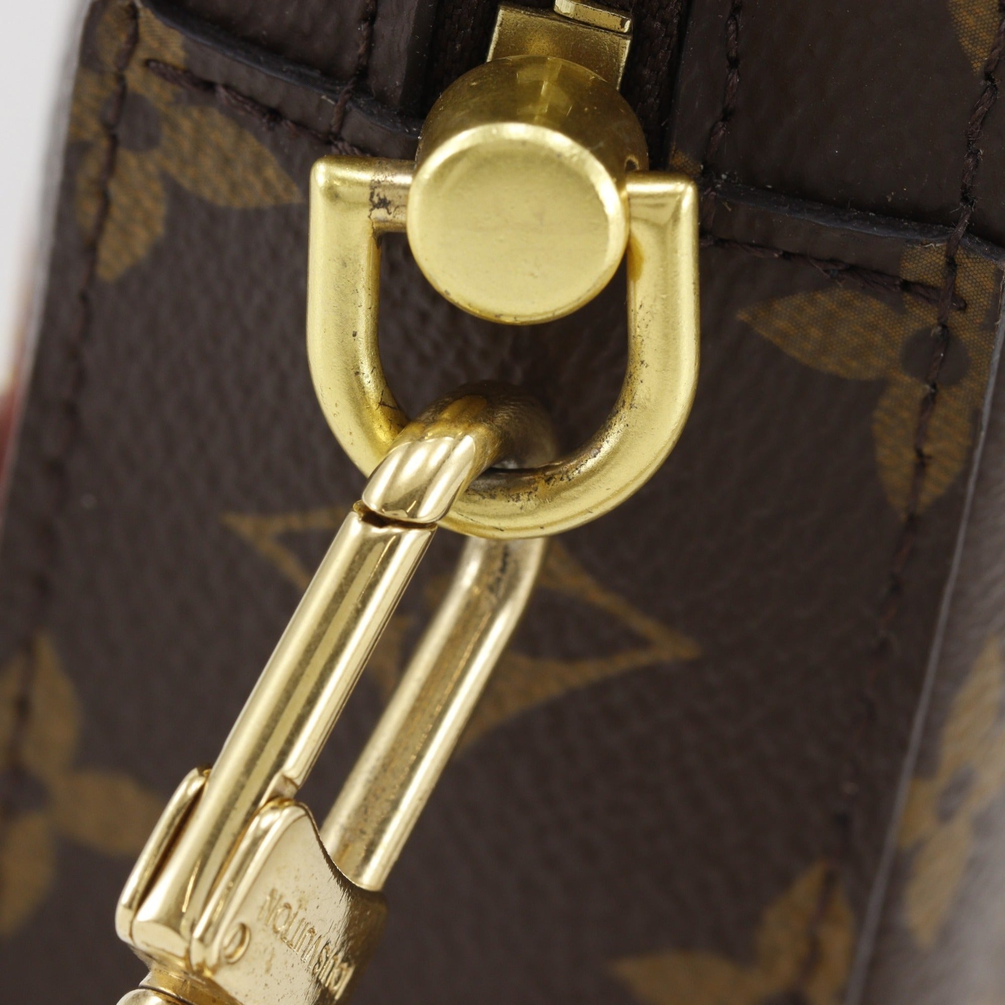 Louis Vuitton Brown Monogram Monogram Shoulder Bag (Pre-Owned)