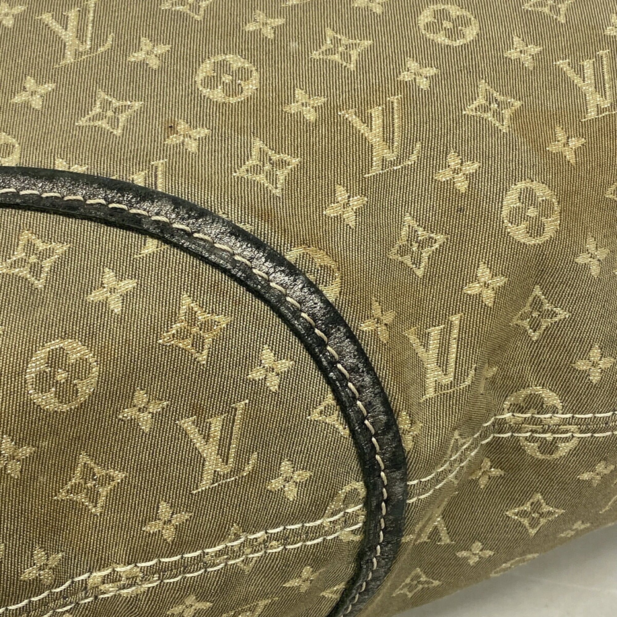 Louis Vuitton Platine Shoulder Bag (Pre-Owned)