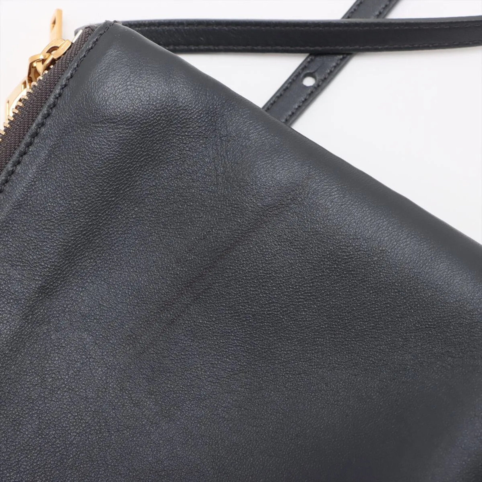 Celine Gray Leather Shoulder Bag (Pre-Owned)