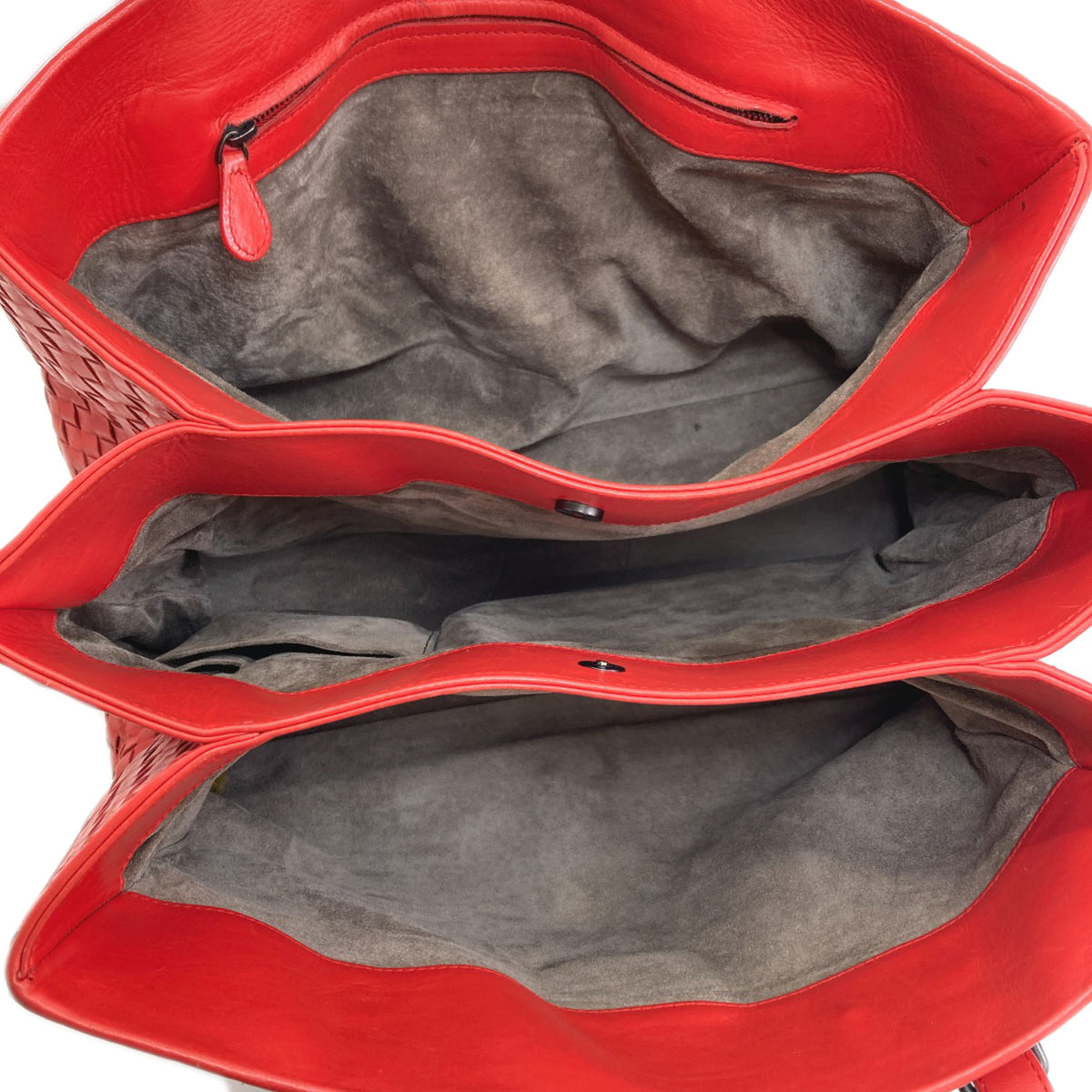 Bottega Veneta Intrecciato Red Color Leather Tote Bag (Pre-Owned)