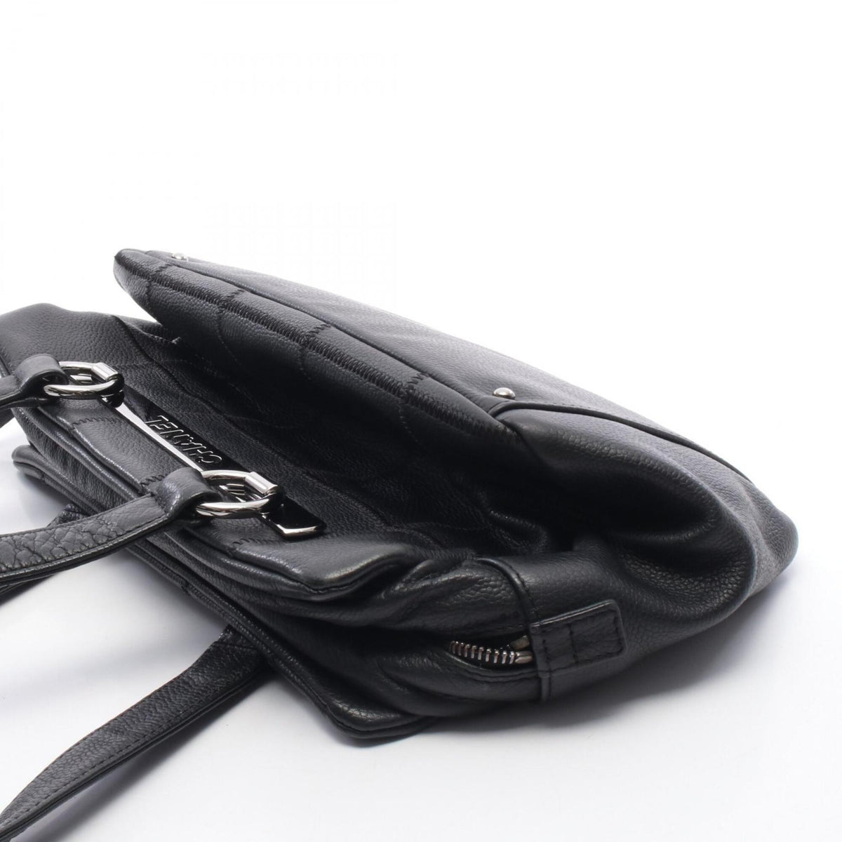 Chanel Black Grained Calfskin Handbag (Pre-Owned)