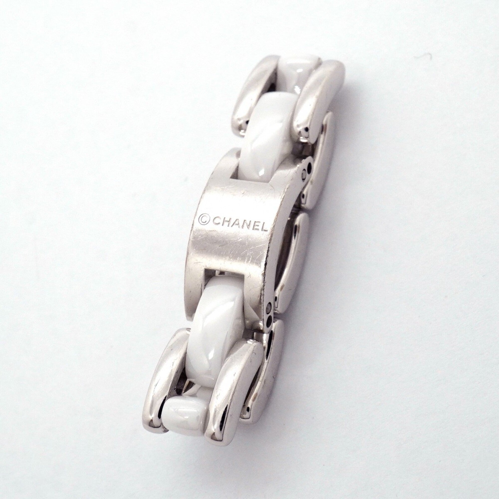 Chanel White White Gold (18K) Ceramic Band Ring (Pre-Owned)