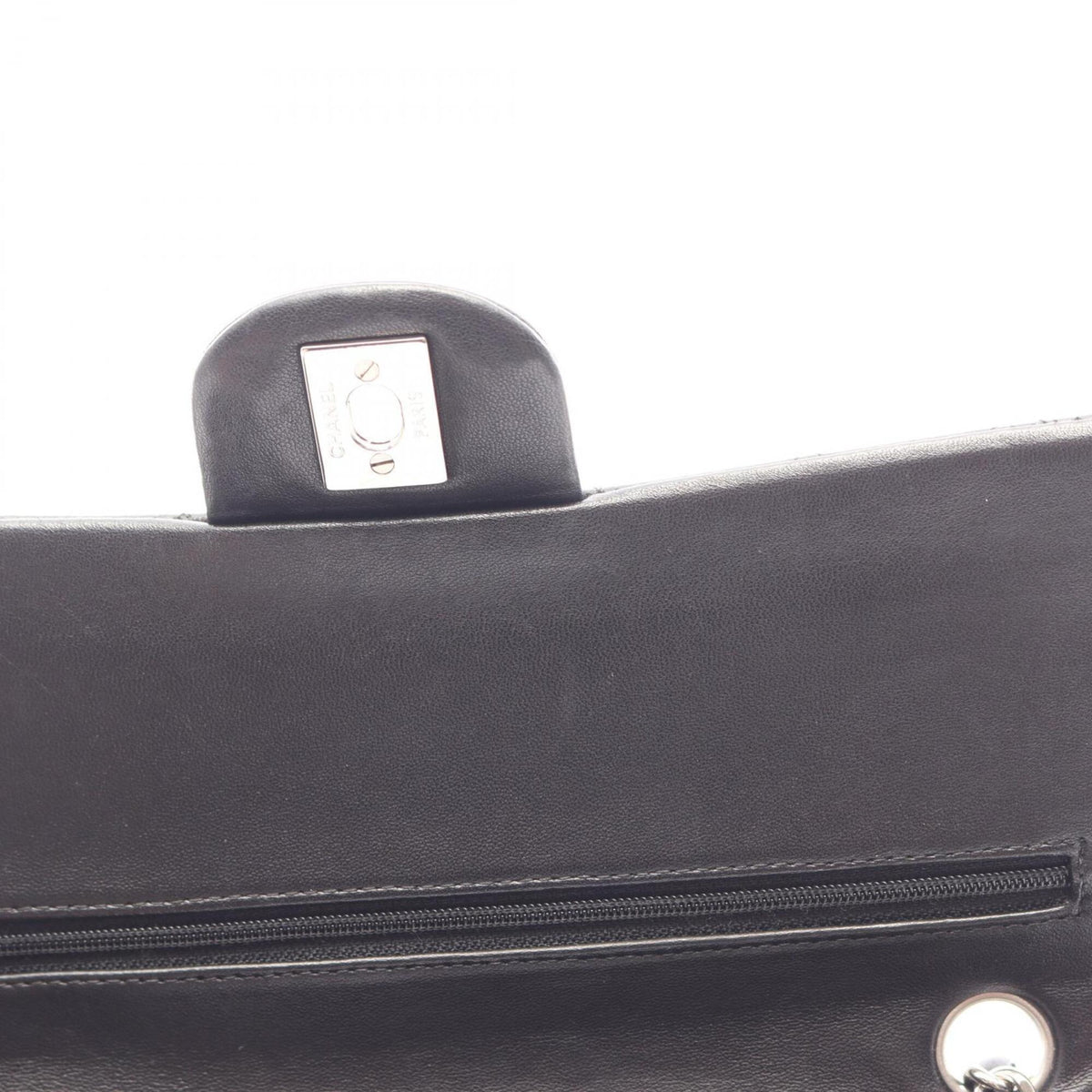 Chanel Black Leather Handbag Shoulder Bag (Pre-Owned)