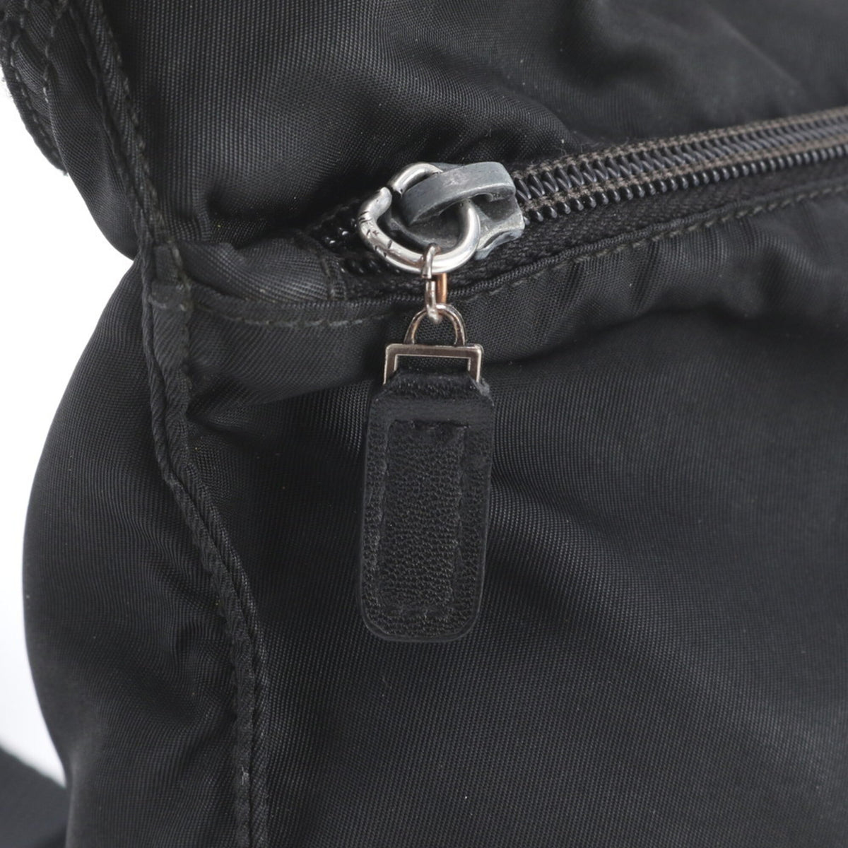 Prada Black White Leather Nylon Shoulder Bag (Pre-Owned)