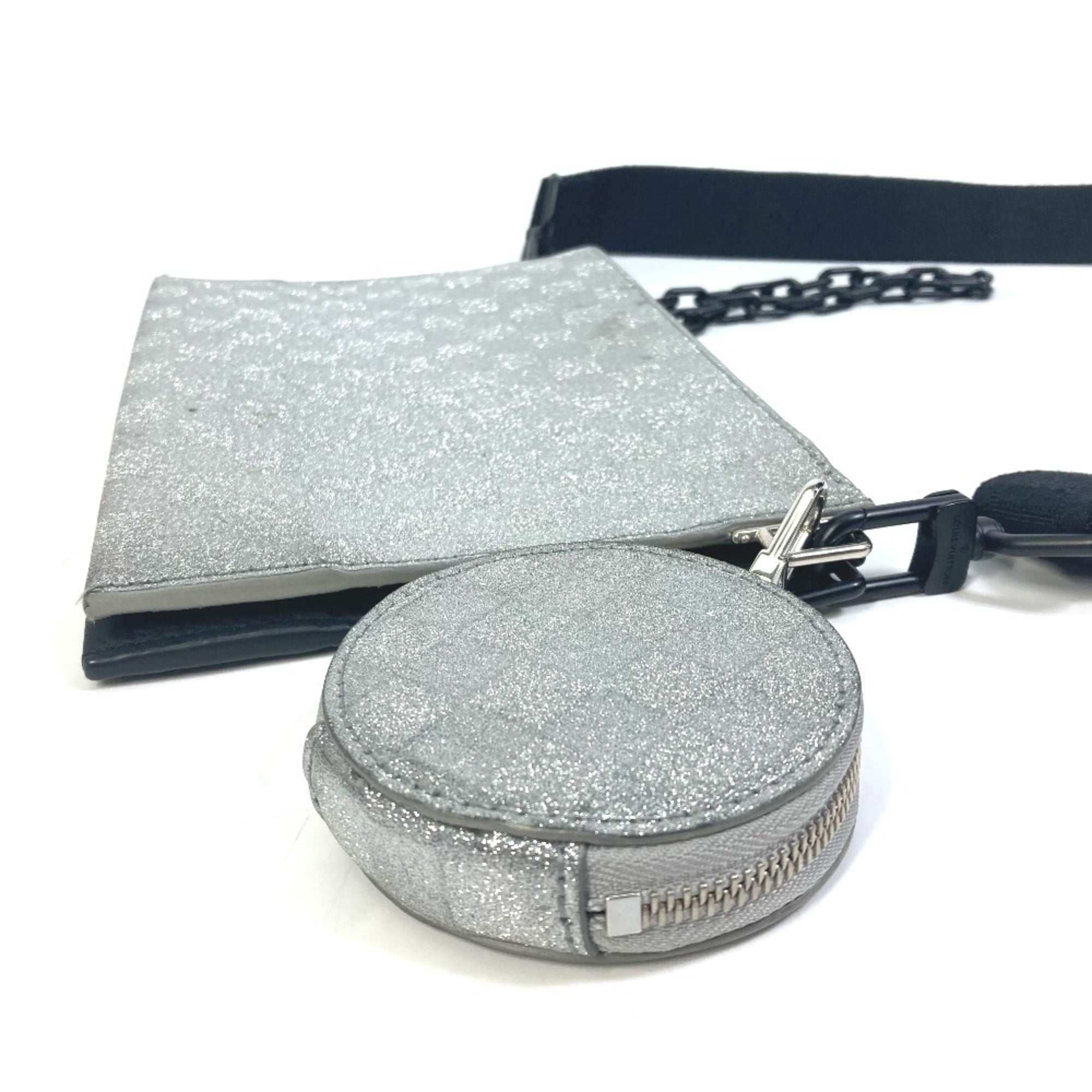 Louis Vuitton Black Silver Leather Shoulder Bag (Pre-Owned)