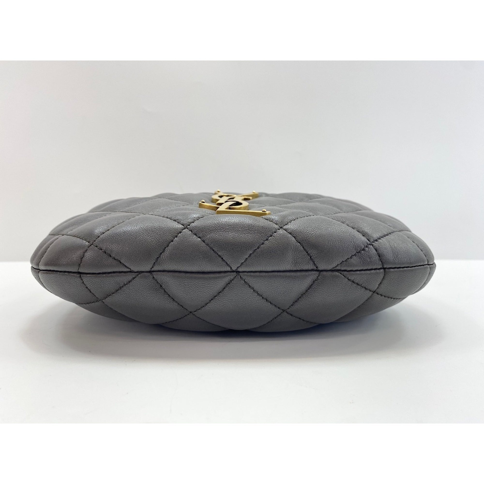 Yves Saint Laurent Gray Leather Handbag (Pre-Owned)
