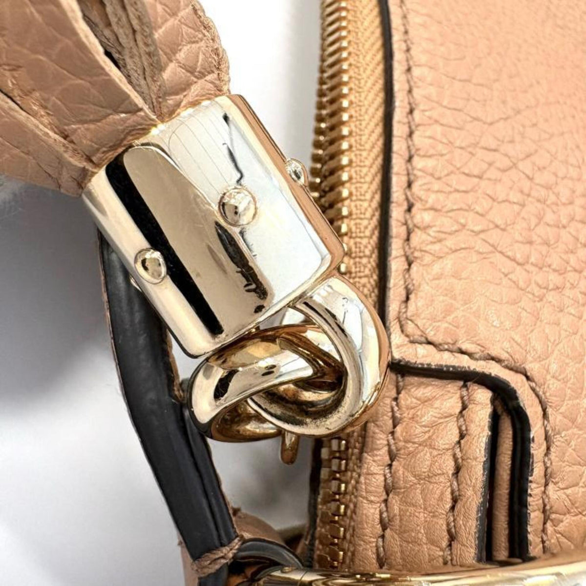 Gucci Beige Handbag Shoulder Bag (Pre-Owned)