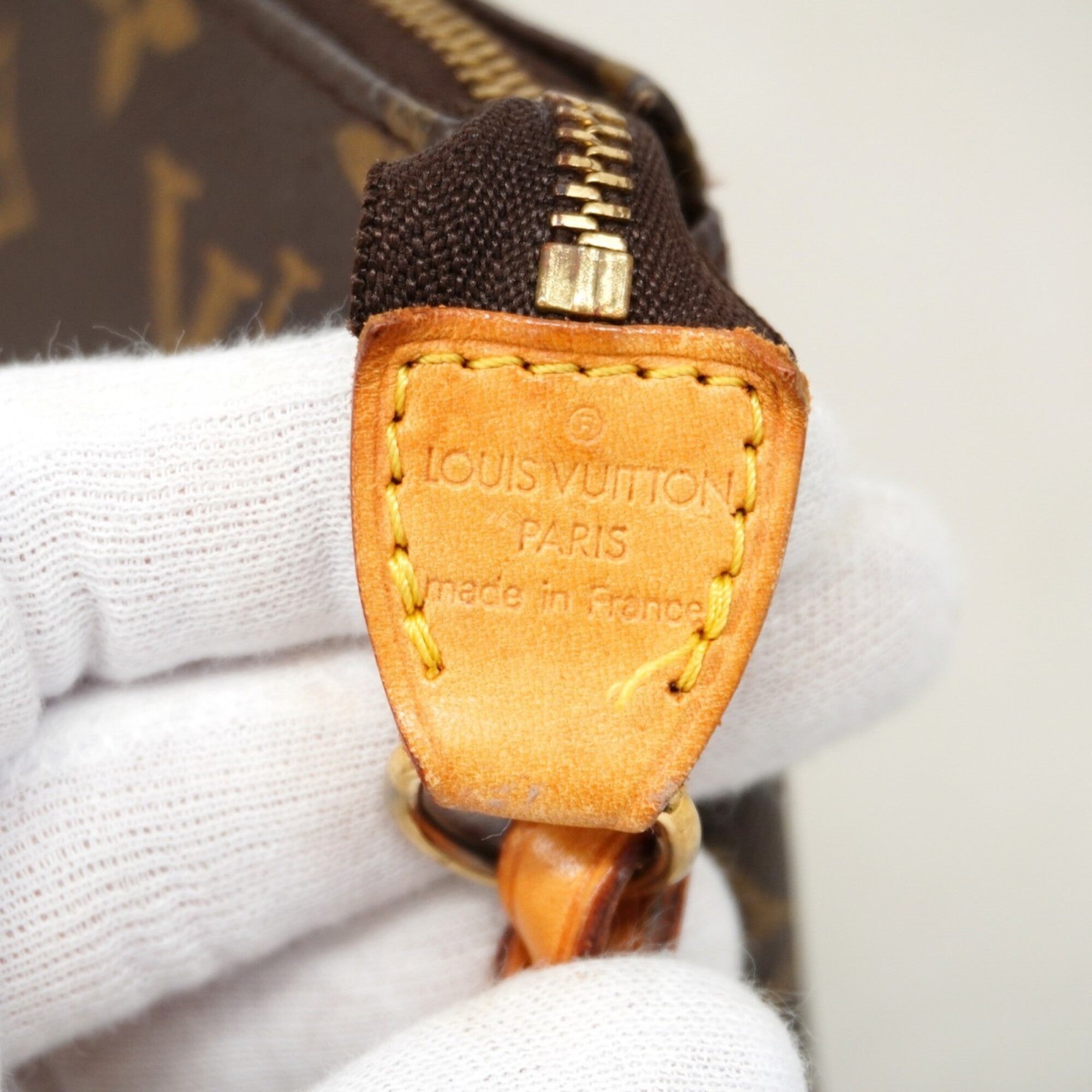 Louis Vuitton Brown Pouch (Pre-Owned)