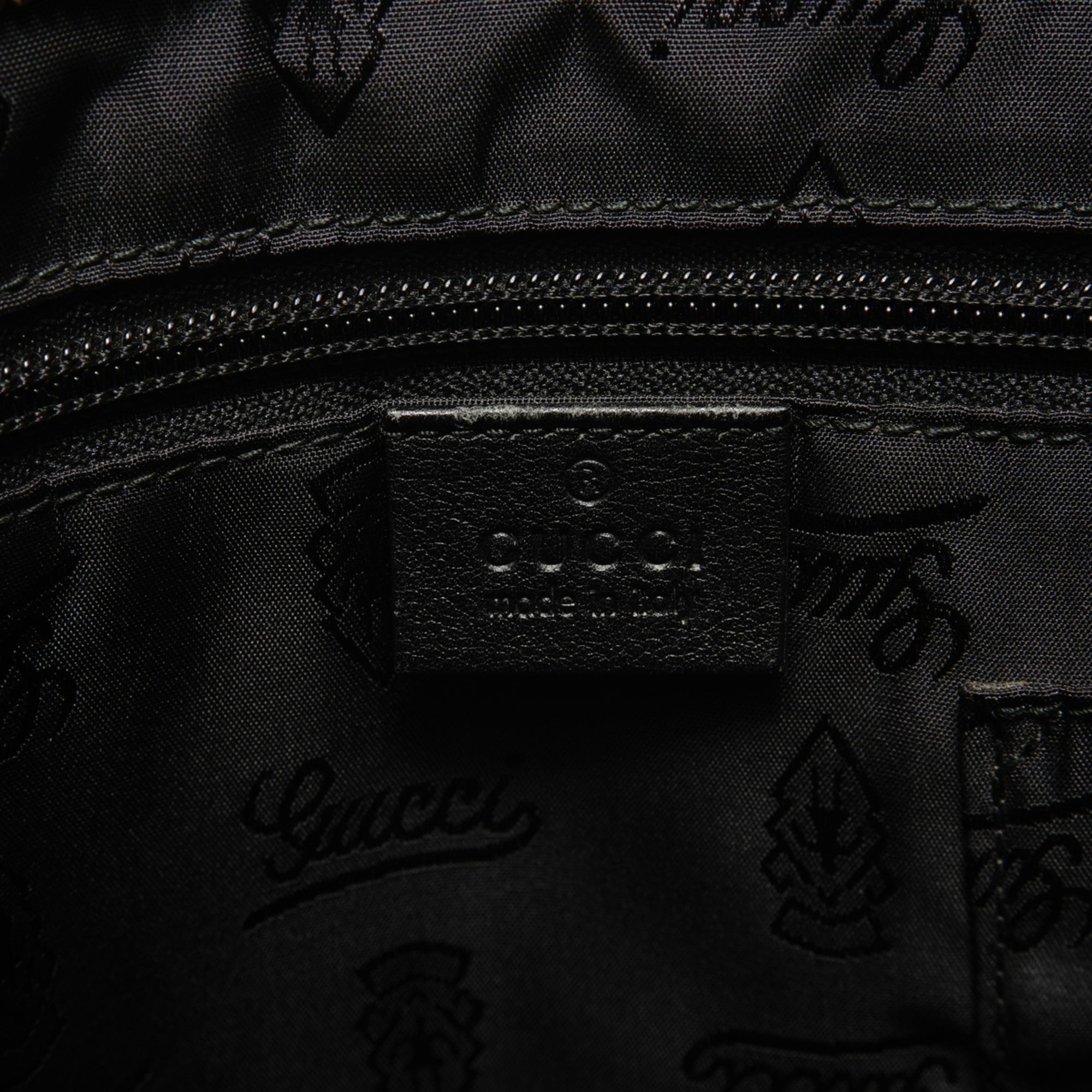 Gucci Black Shoulder Bag (Pre-Owned)
