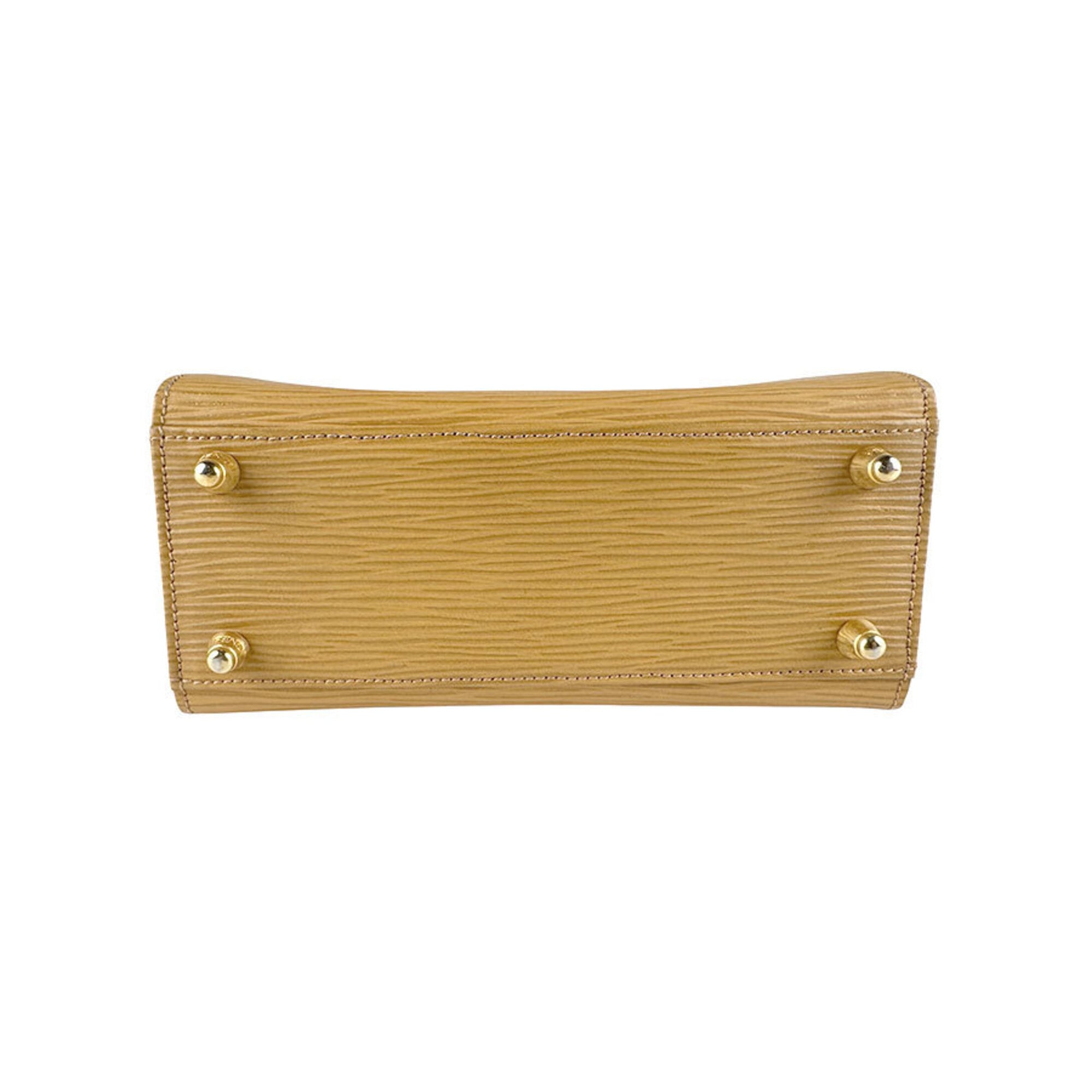 Fendi Beige Leather Handbag (Pre-Owned)