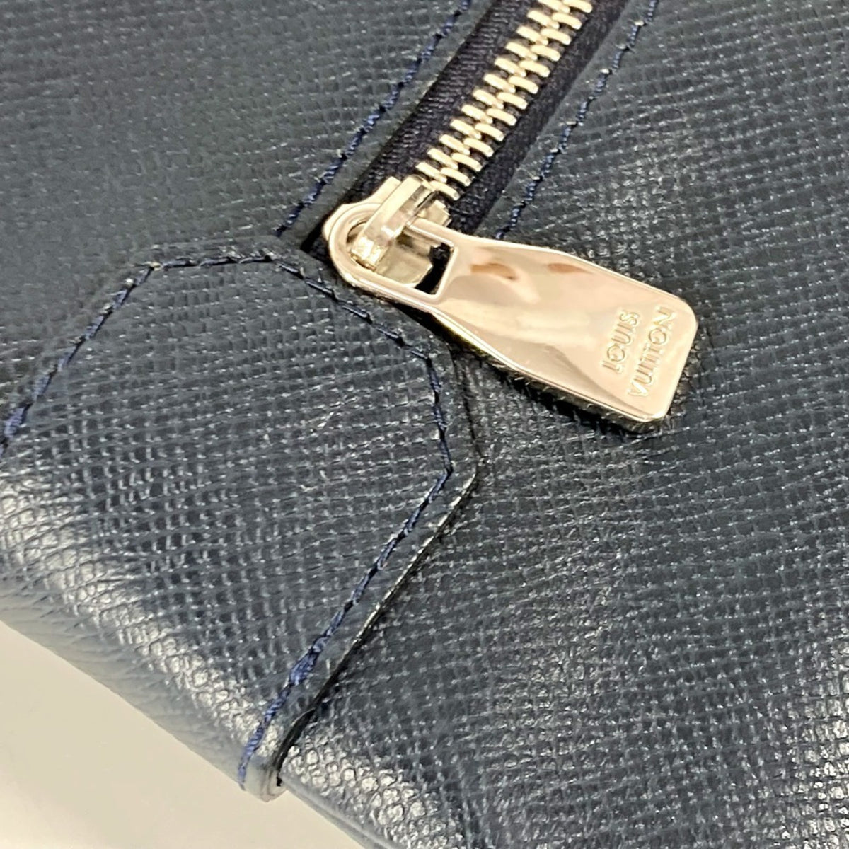 Louis Vuitton Boreal Navy Taiga Leather Shoulder Bag (Pre-Owned)
