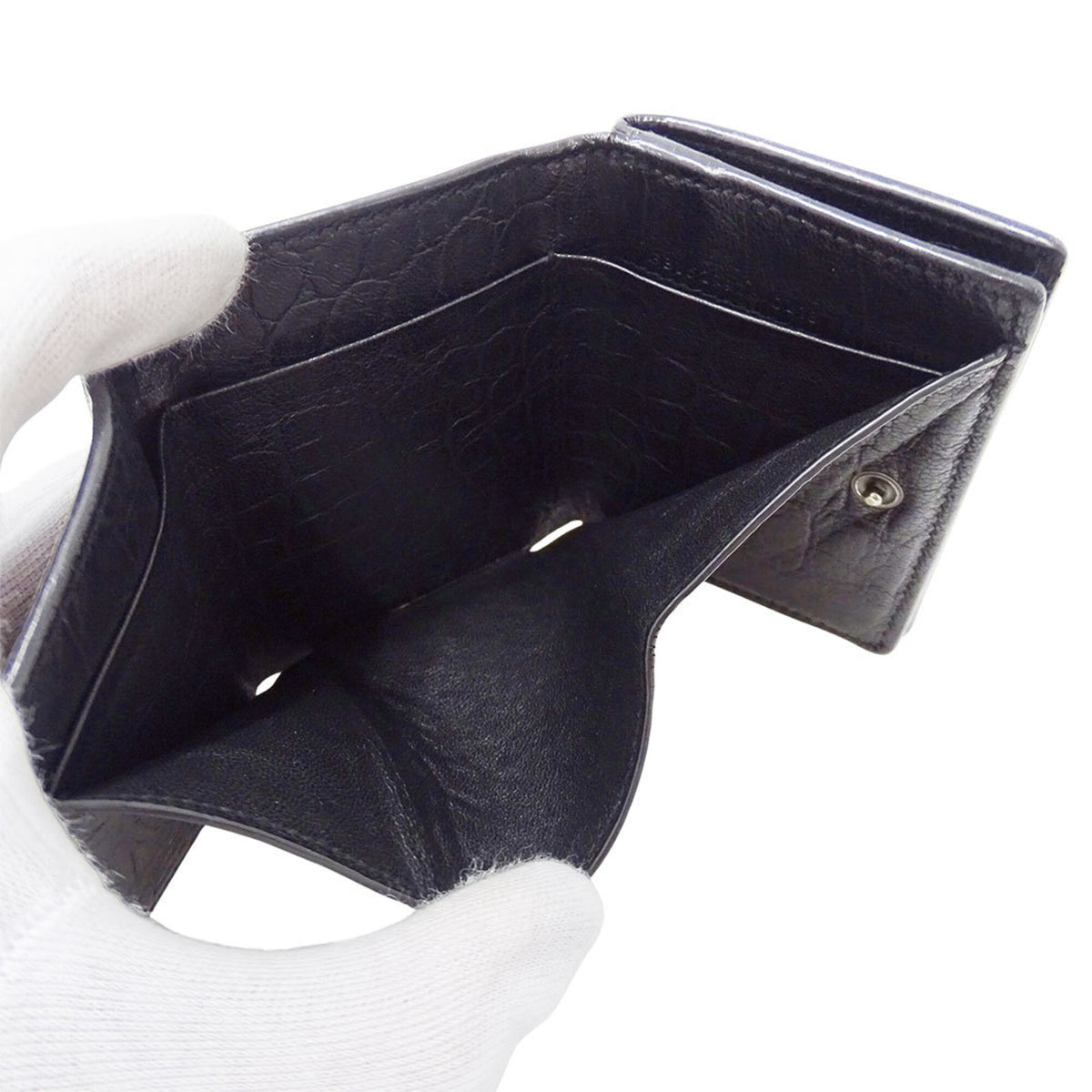 Saint Laurent Black Leather Wallet (Tri-Fold) (Pre-Owned)