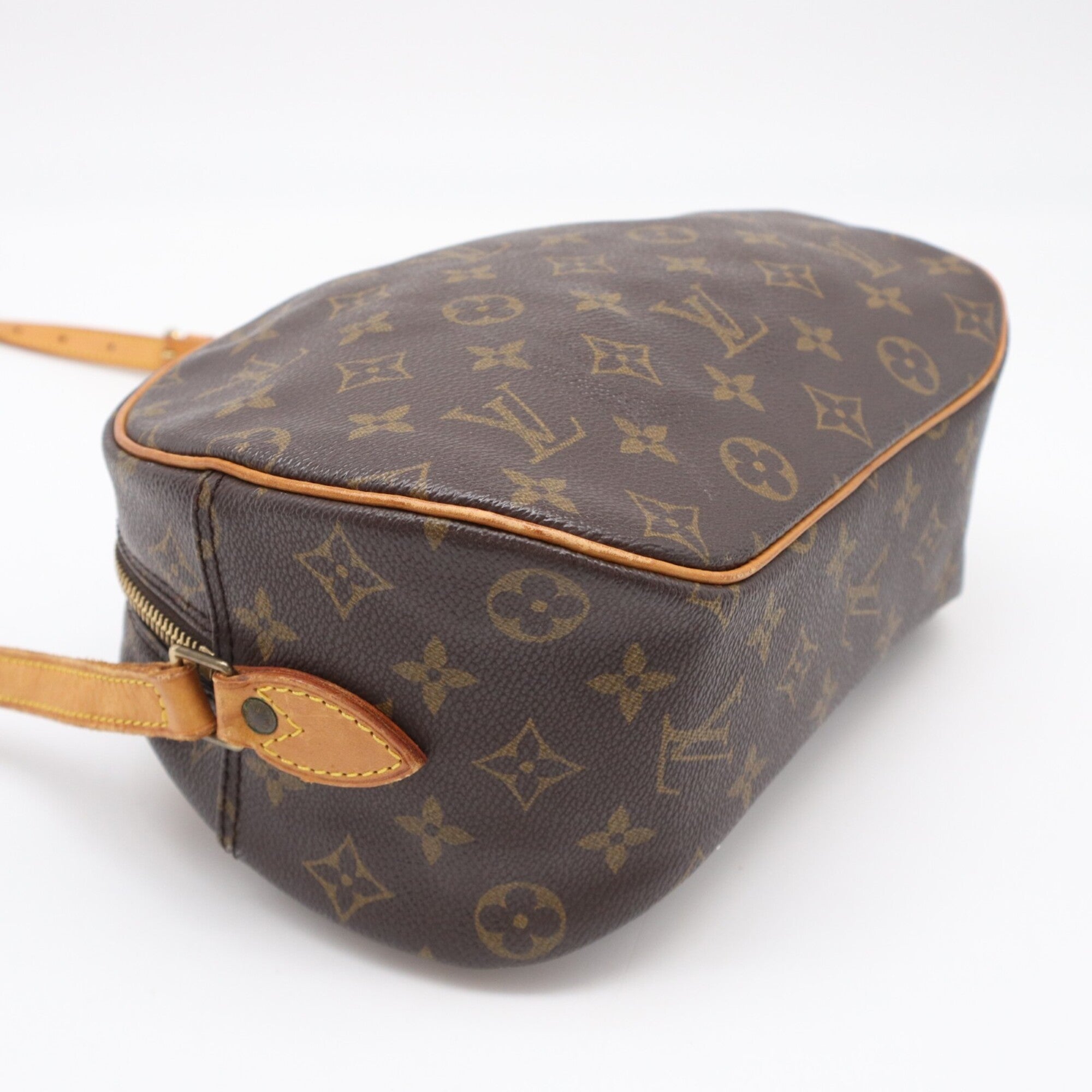 Louis Vuitton Beige Brown Monogram Coated Canvas Leather Shoulder Bag (Pre-Owned)