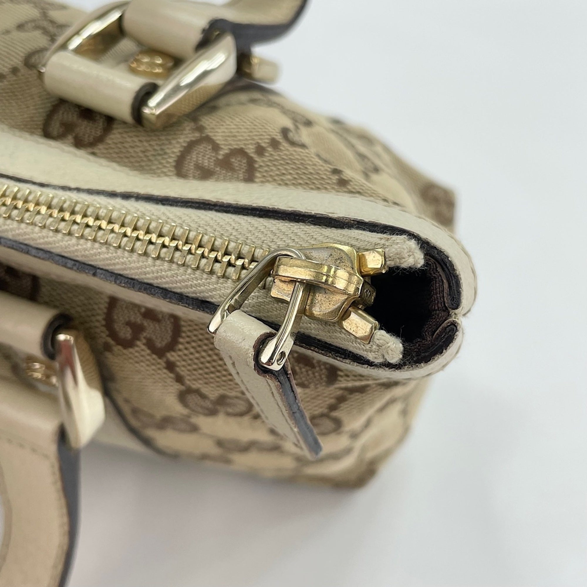 Gucci Beige Handbag (Pre-Owned)