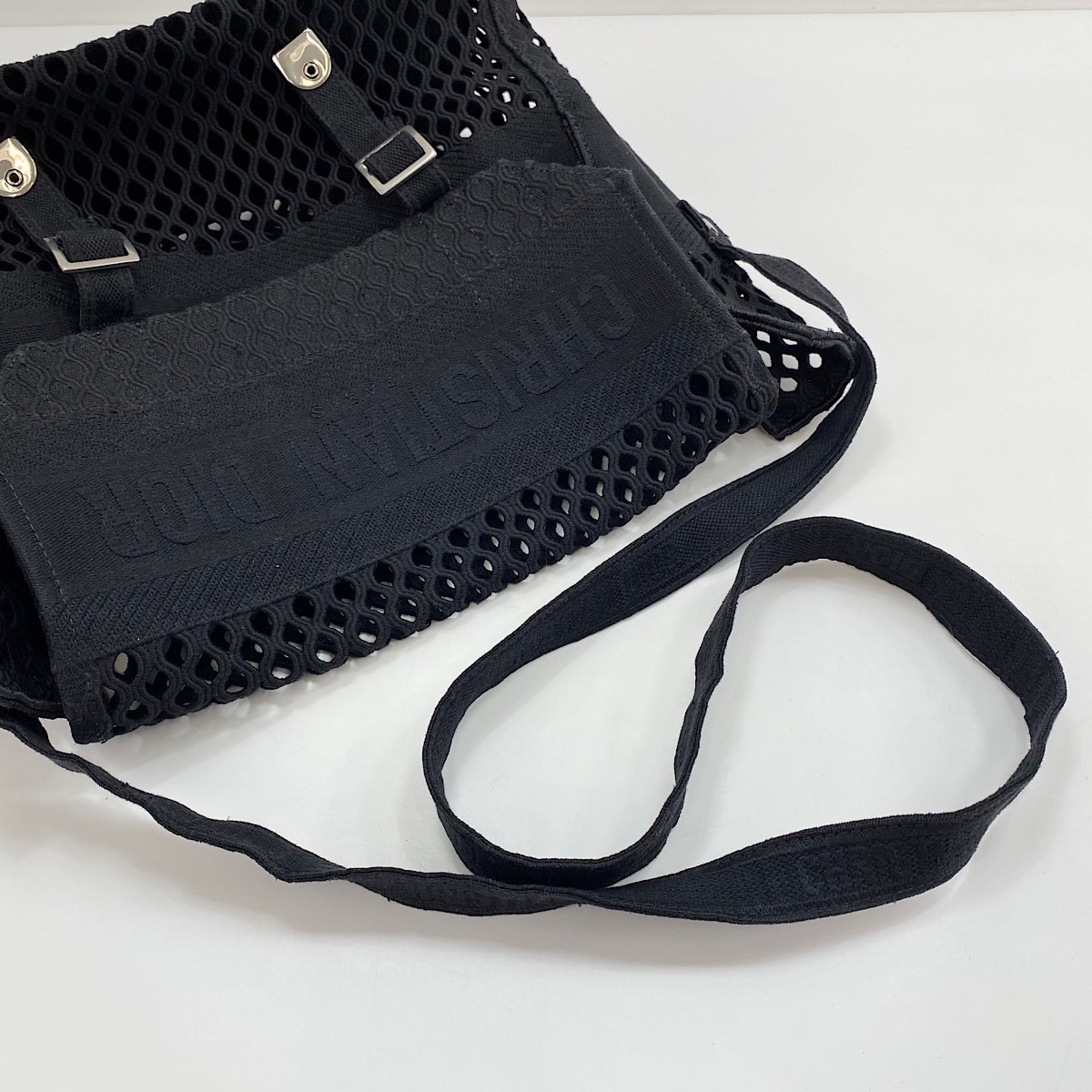 Christian Dior Black Canvas Shoulder Bag (Pre-Owned)