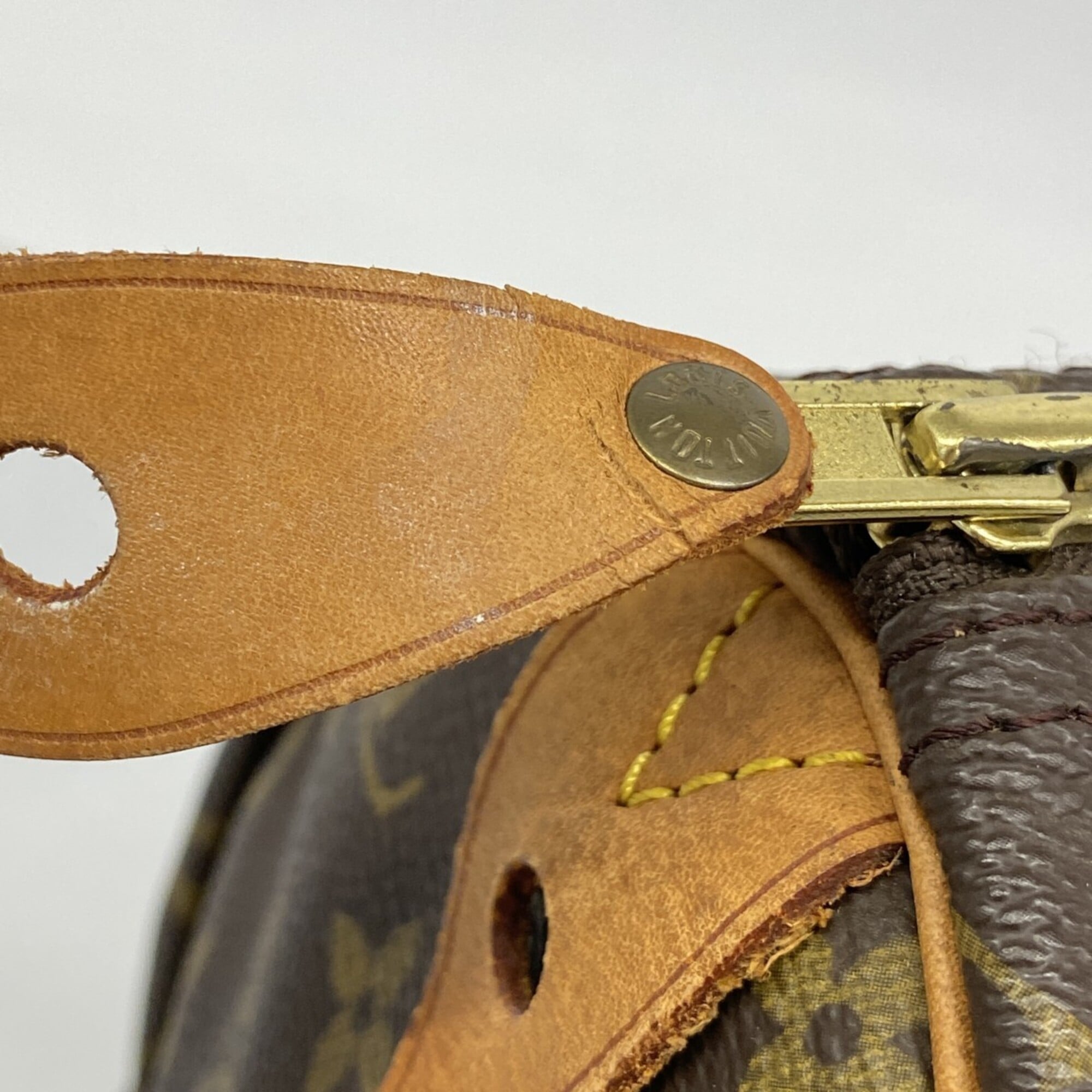 Louis Vuitton Brown Handbag (Pre-Owned)