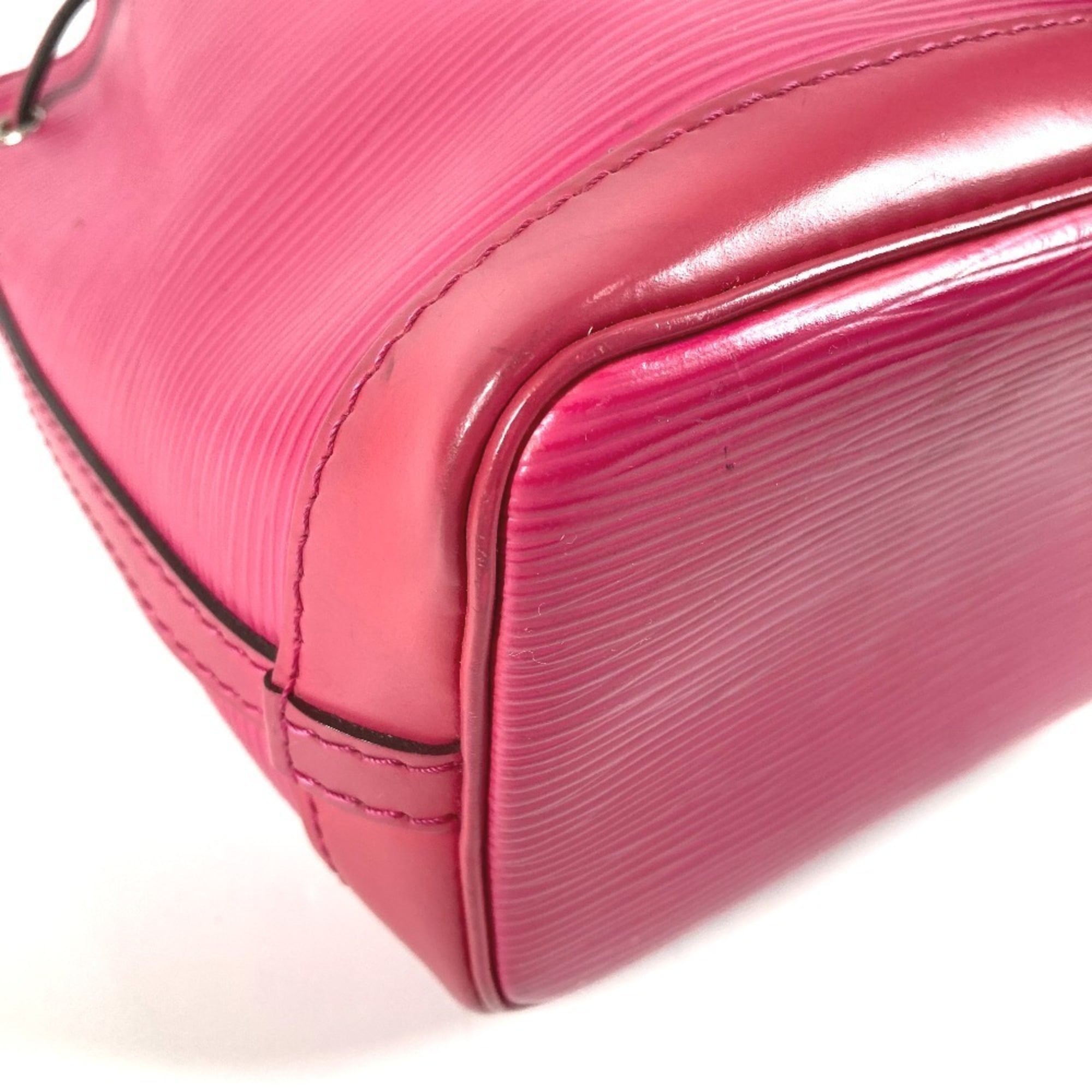 Louis Vuitton Epi Hot Pink Epi Leather Pochette Shoulder Bag (Pre-Owned)