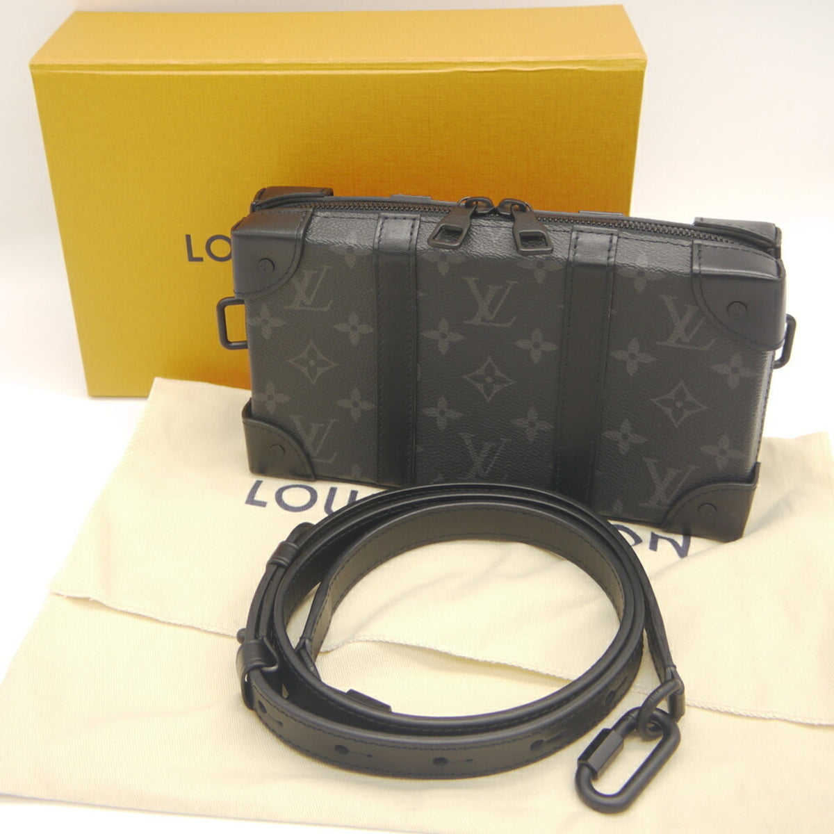 Louis Vuitton Black Monogram Eclipse Leather Shoulder Bag (Pre-Owned)