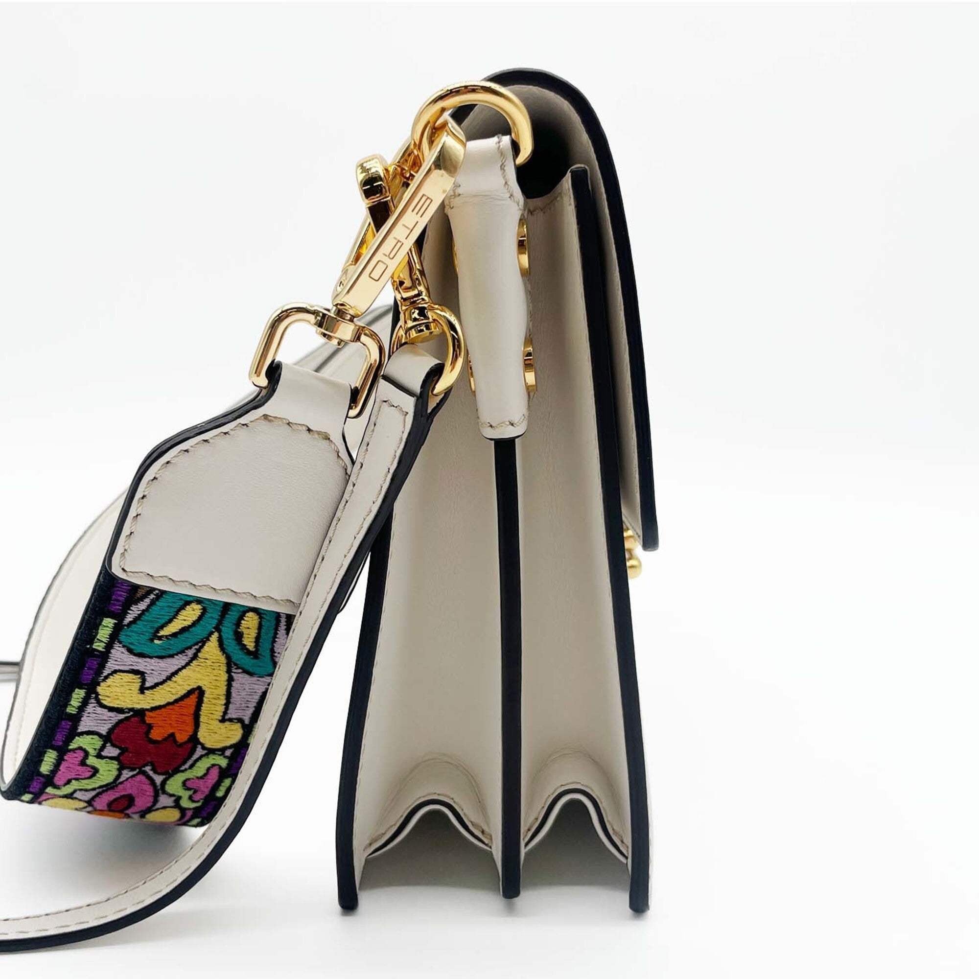 Etro Multi-Color White Leather Shoulder Bag (Pre-Owned)