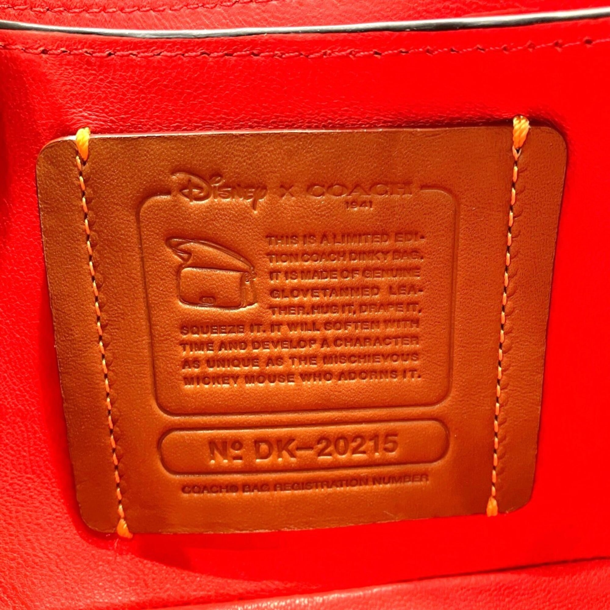Coach Black Leather Shoulder Bag (Pre-Owned)