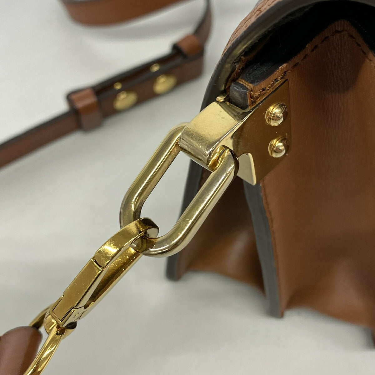 Louis Vuitton Brown Shoulder Bag (Pre-Owned)
