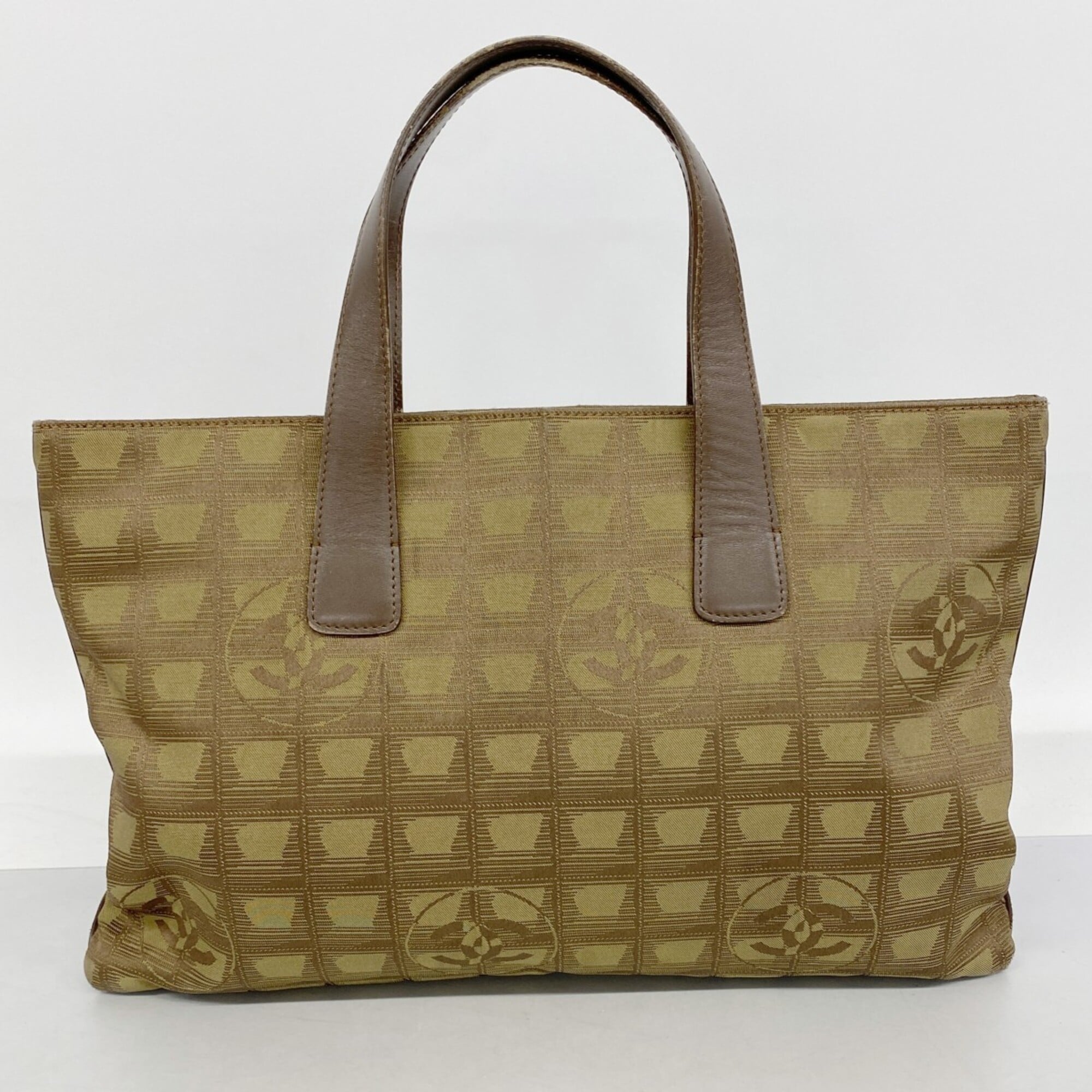 Chanel Khaki Nylon Tote Bag (Pre-Owned)