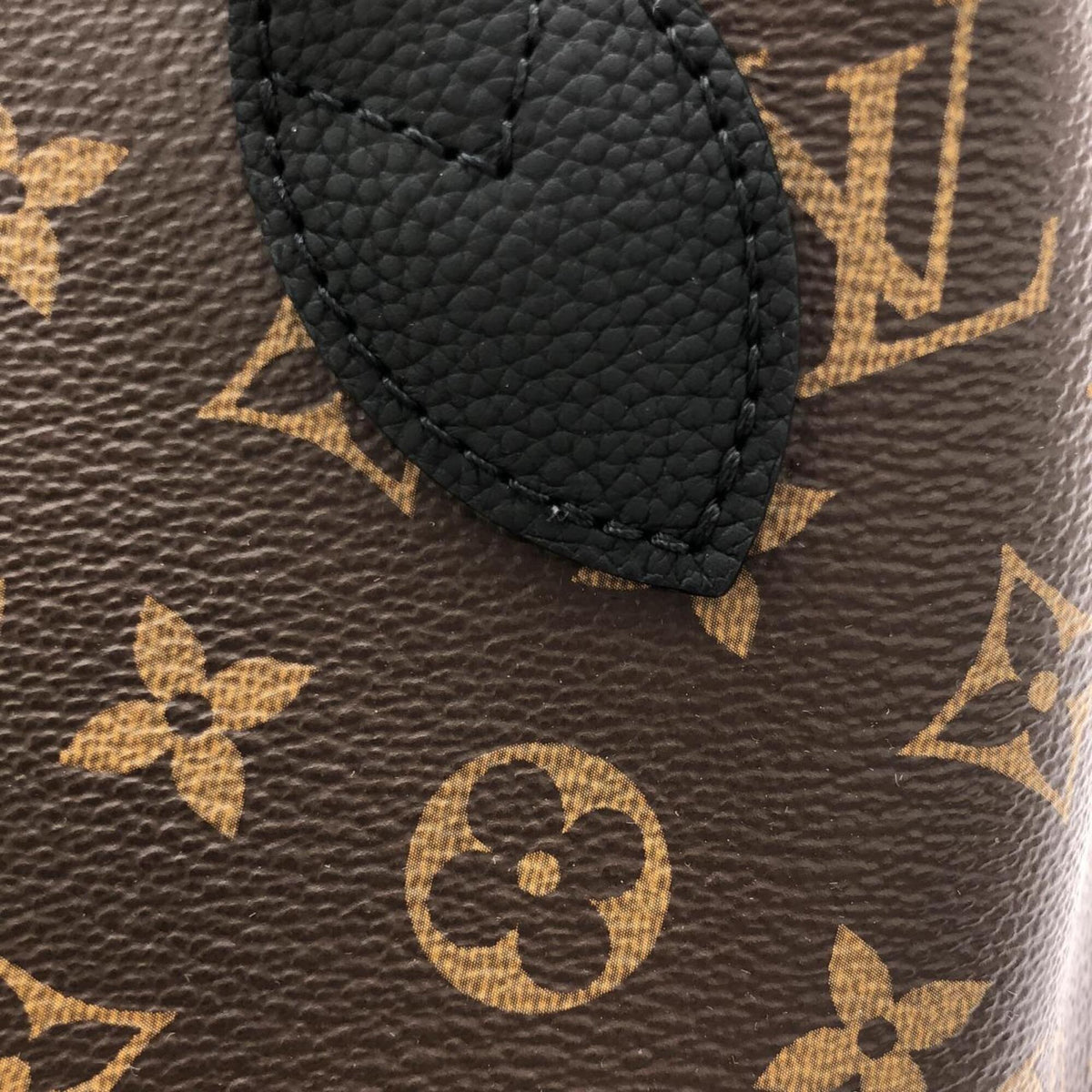 Louis Vuitton Black Marron Coated Canvas Leather Handbag Pouch (Pre-Owned)