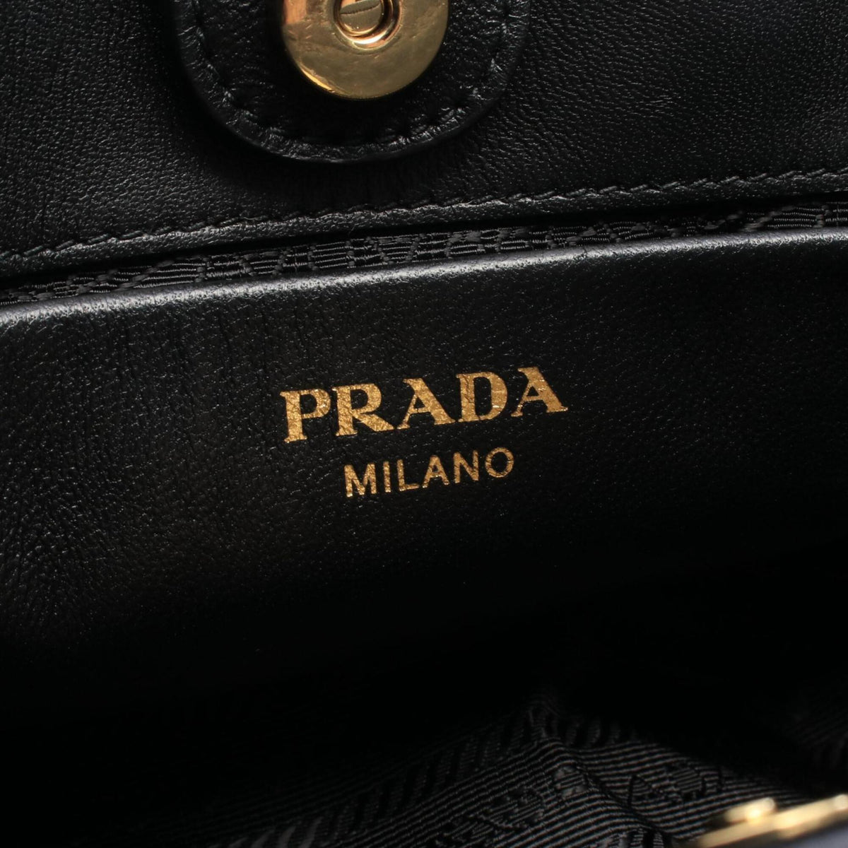 Prada Black Leather Handbag (Pre-Owned)