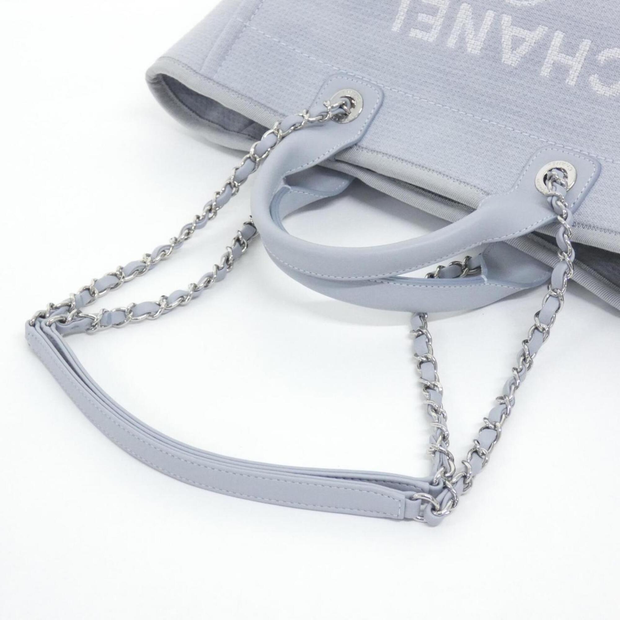 Chanel Light Blue Handbag (Pre-Owned)