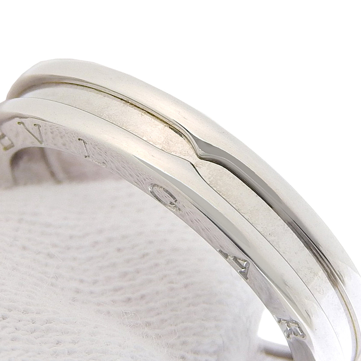 Bvlgari White Gold (18K) Band Ring (Pre-Owned)