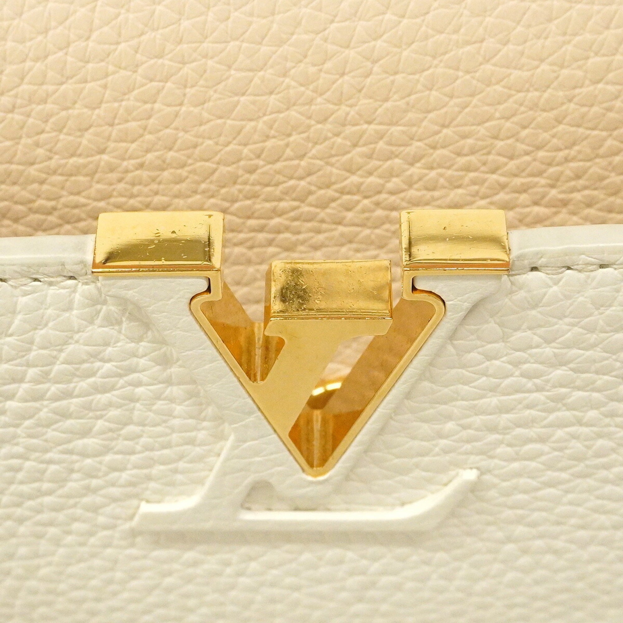 Louis Vuitton White Handbag (Pre-Owned)