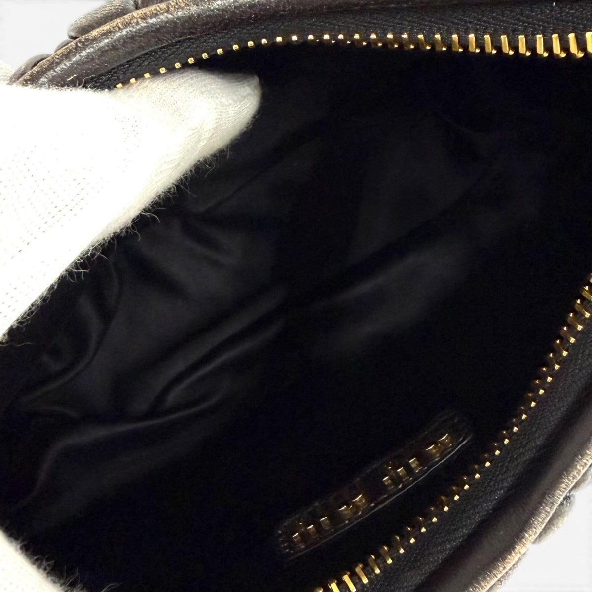 Miu Miu Leather Shoulder Bag (Pre-Owned)